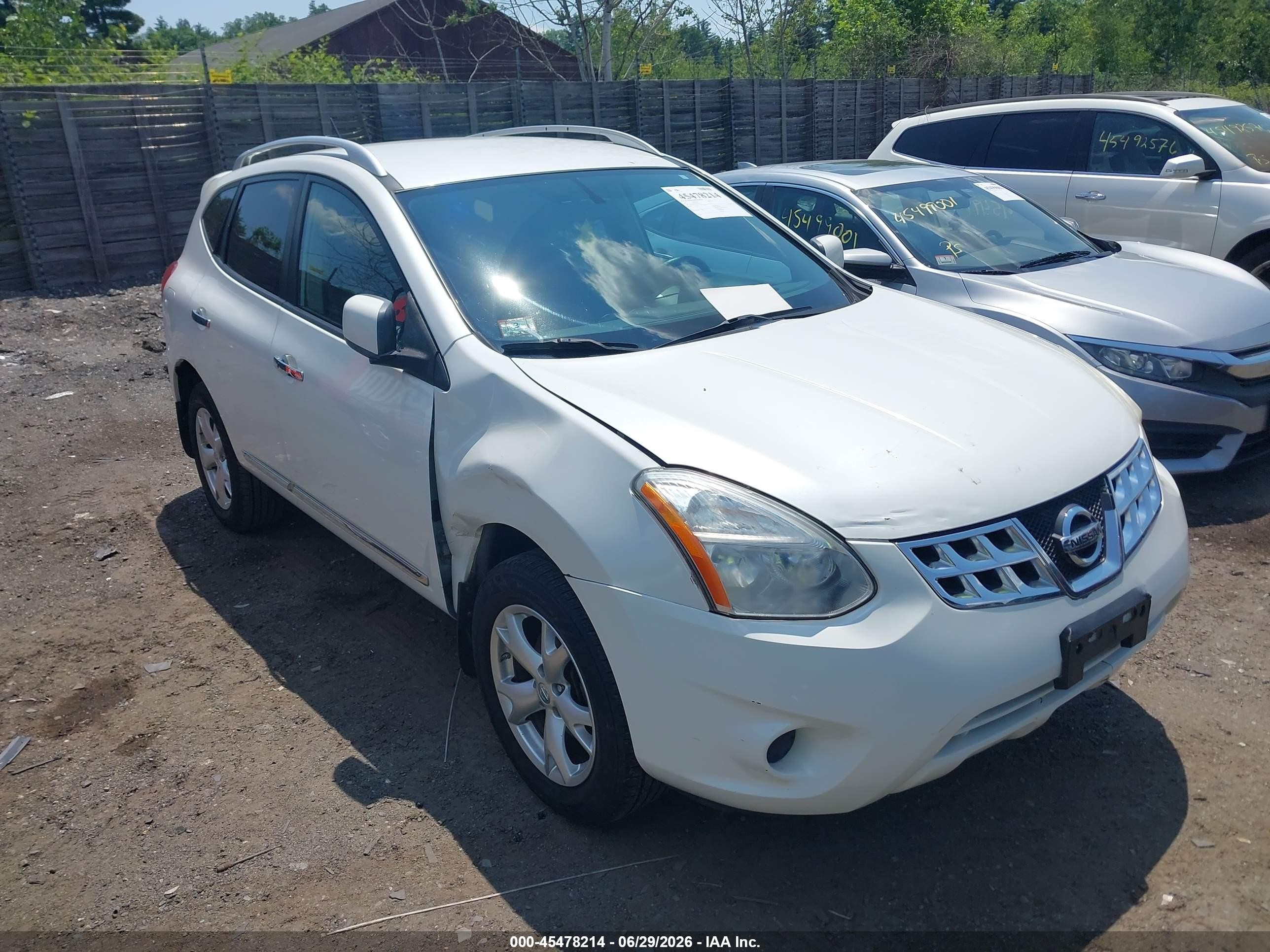 2011 Nissan Rogue Sv Белый vin: JN8AS5MV6BW281291