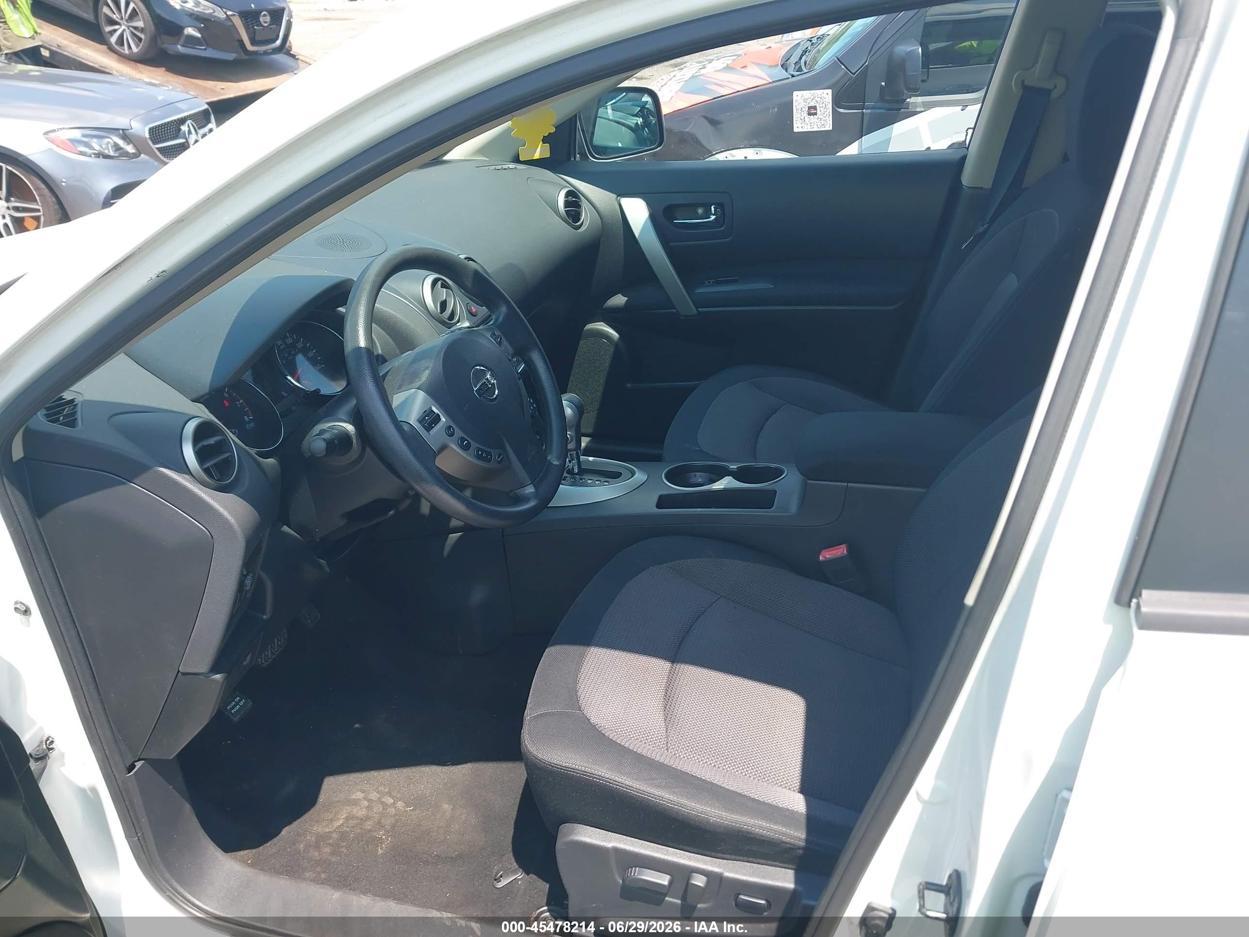 2011 Nissan Rogue Sv Белый vin: JN8AS5MV6BW281291