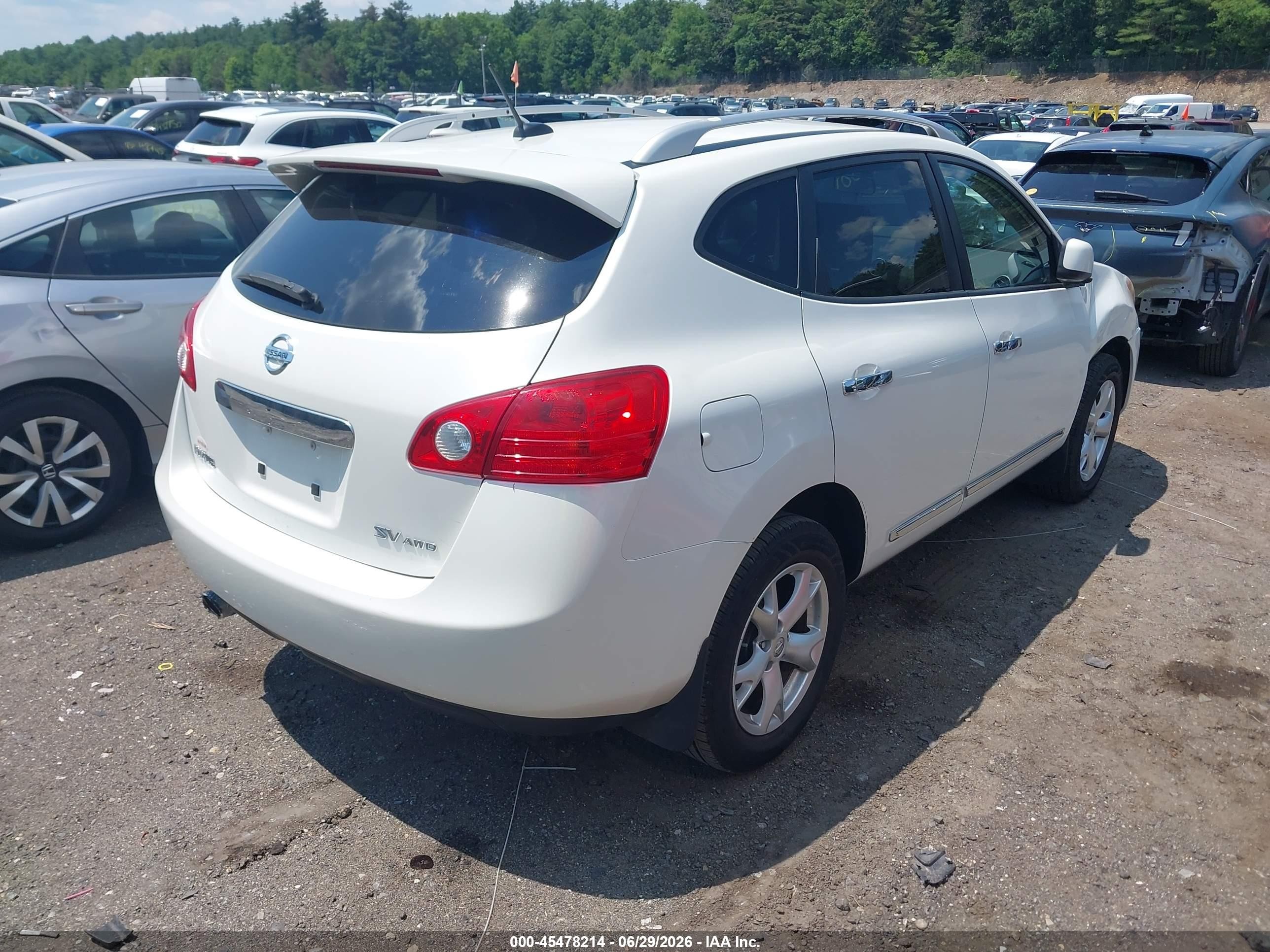 2011 Nissan Rogue Sv Белый vin: JN8AS5MV6BW281291