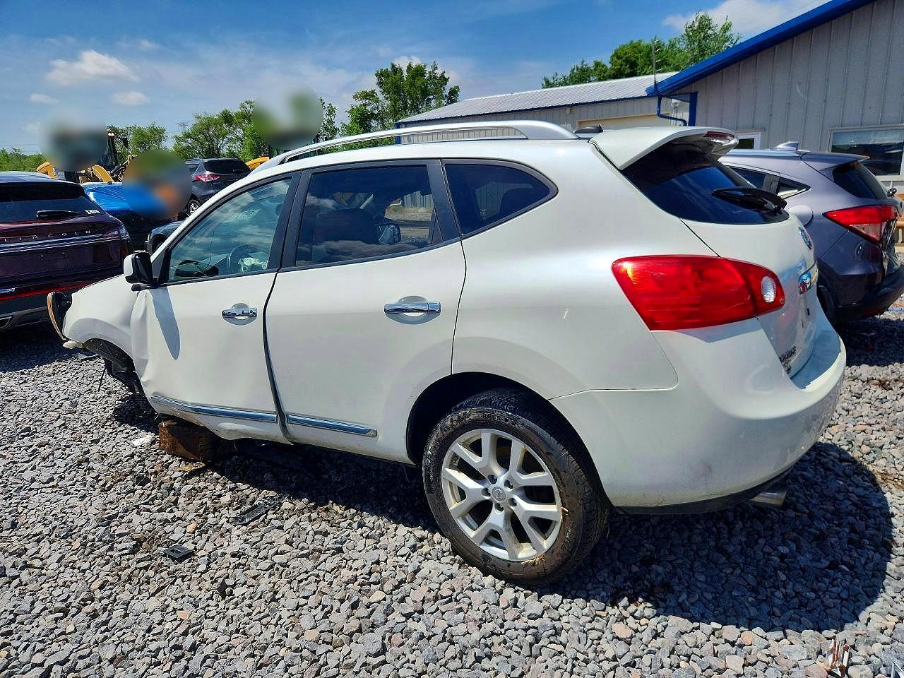 2011 Nissan Rogue S/sv/krom White vin: JN8AS5MV6BW302172