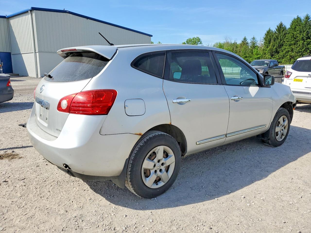 2011 Nissan Rogue S Silver vin: JN8AS5MV6BW668696