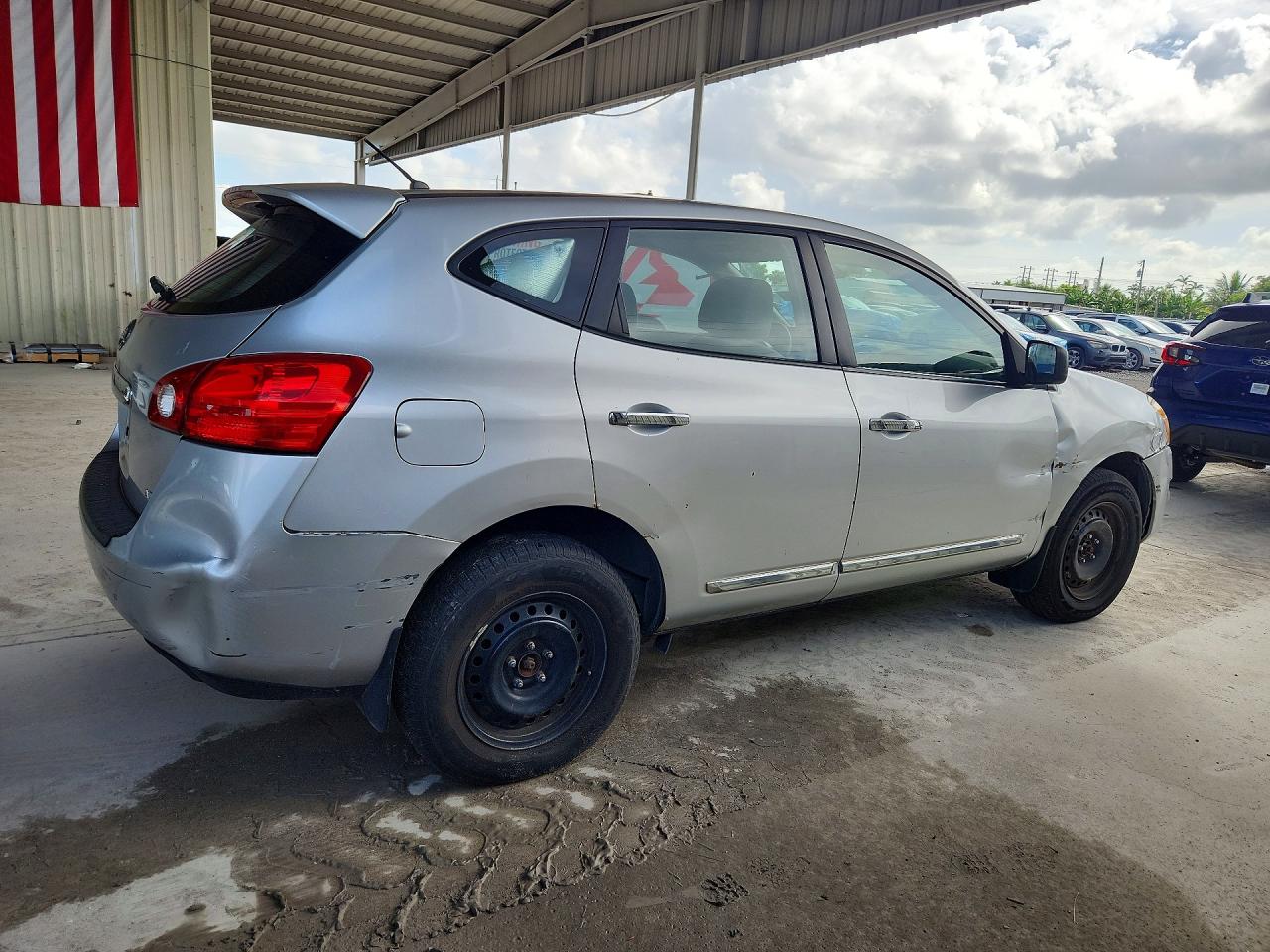 2011 Nissan Rogue S/sv/krom Silver vin: JN8AS5MV6BW677530