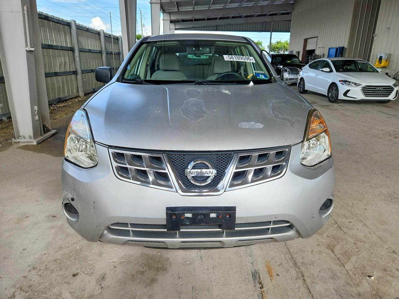 2011 Nissan Rogue S/sv/krom Silver vin: JN8AS5MV6BW677530