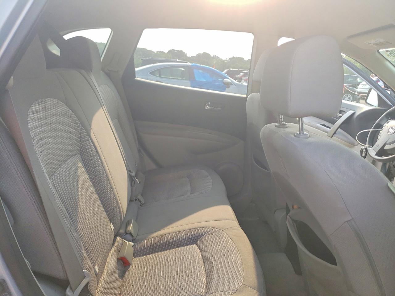 2012 Nissan Rogue S Silver vin: JN8AS5MV6CW364589