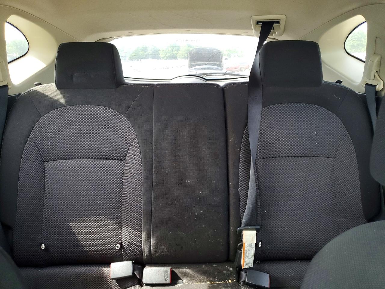 2012 Nissan Rogue S Silver vin: JN8AS5MV6CW714545