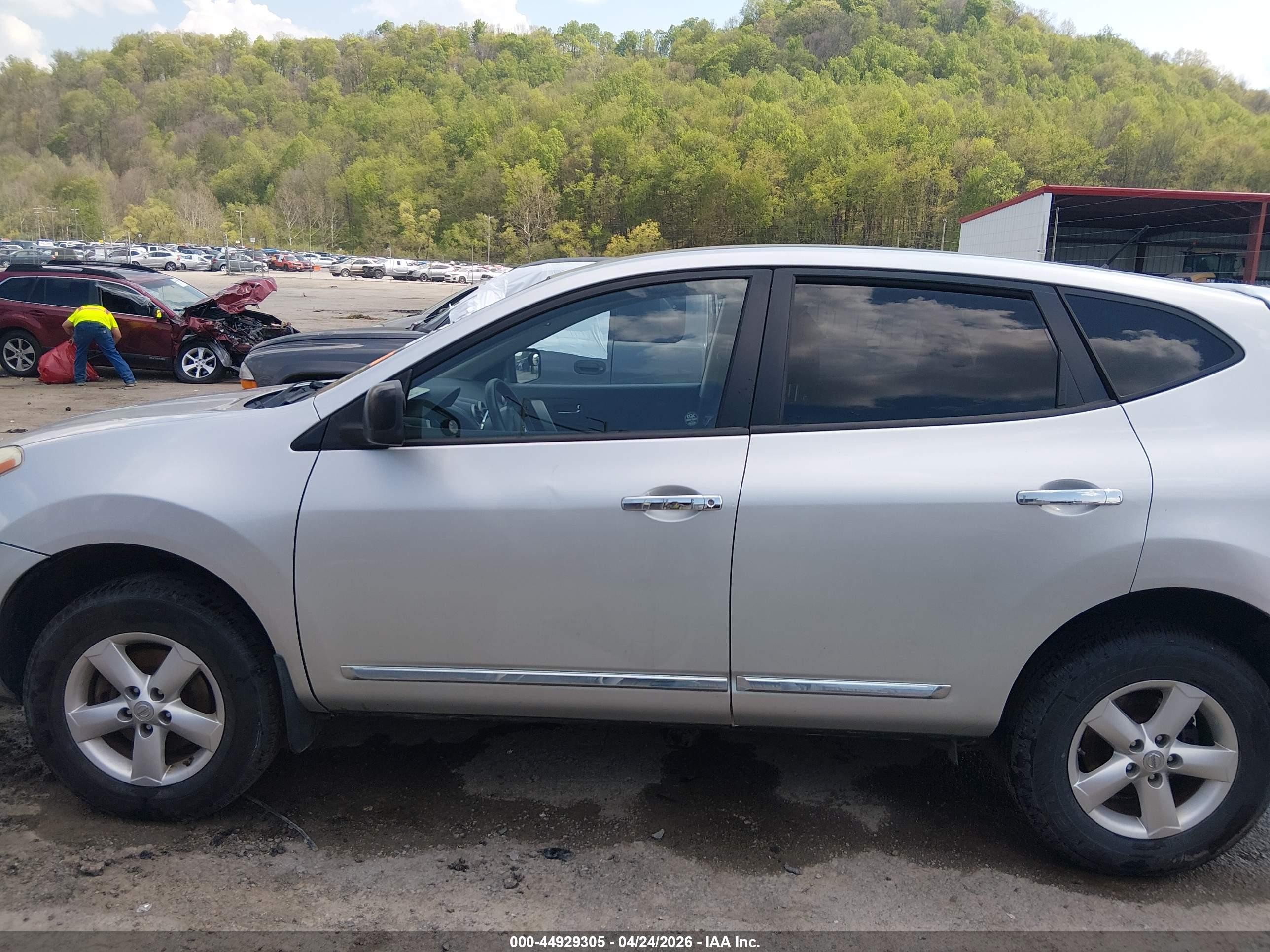 2012 Nissan Rogue S Silver vin: JN8AS5MV6CW714786
