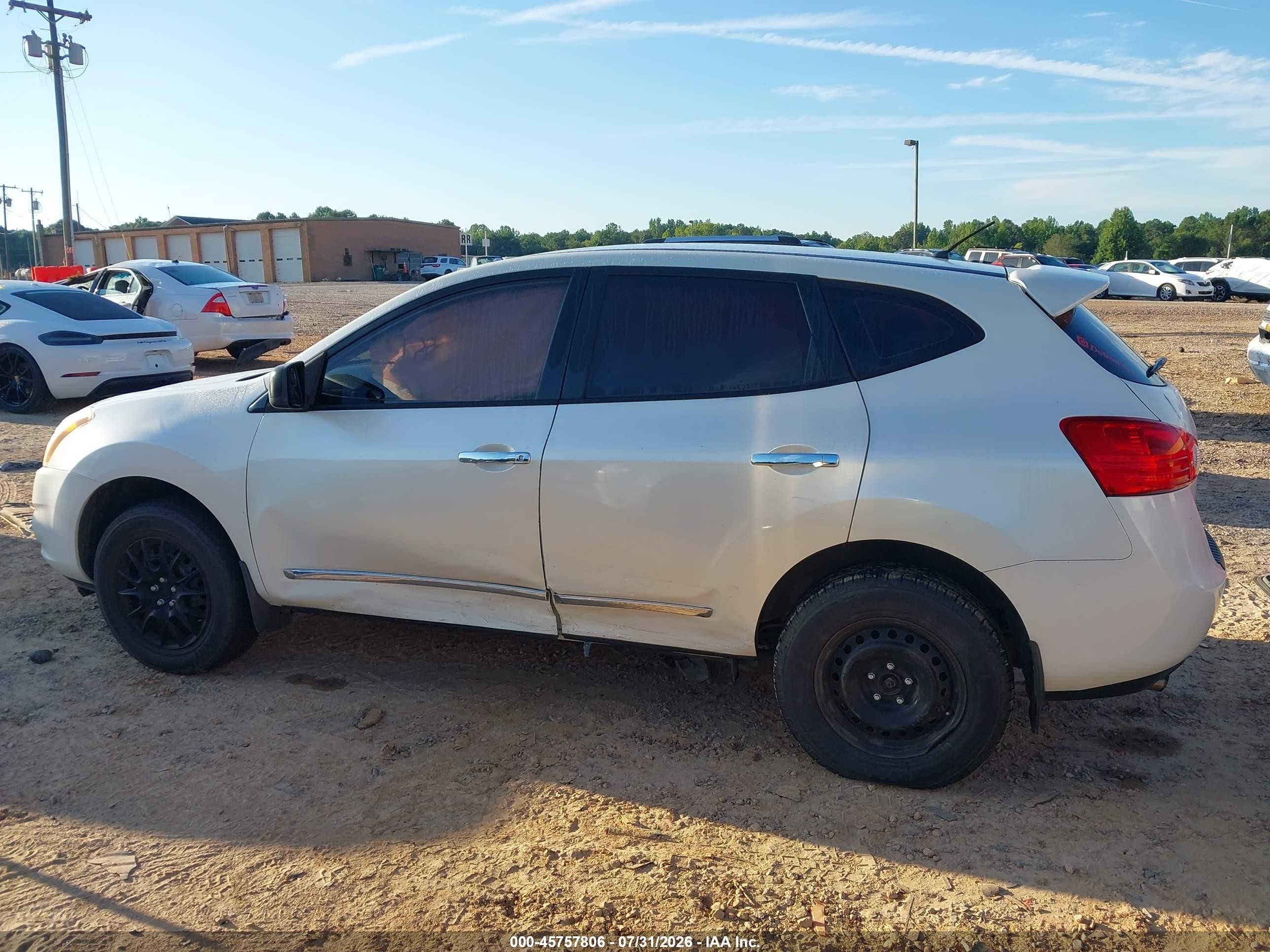 2013 Nissan Rogue S White vin: JN8AS5MV6DW122645