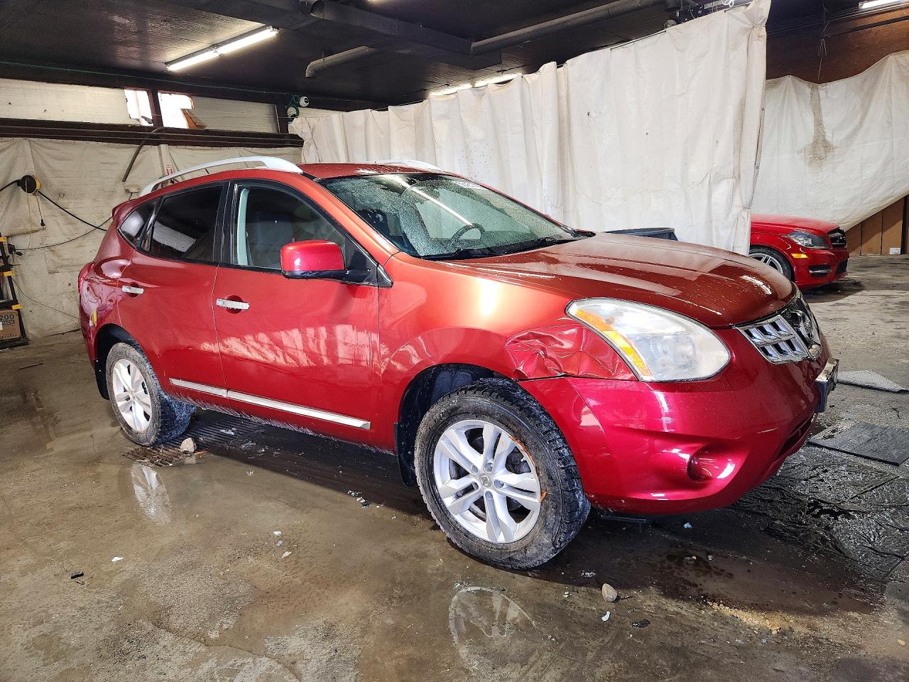 2013 Nissan Rogue S Red vin: JN8AS5MV6DW125447