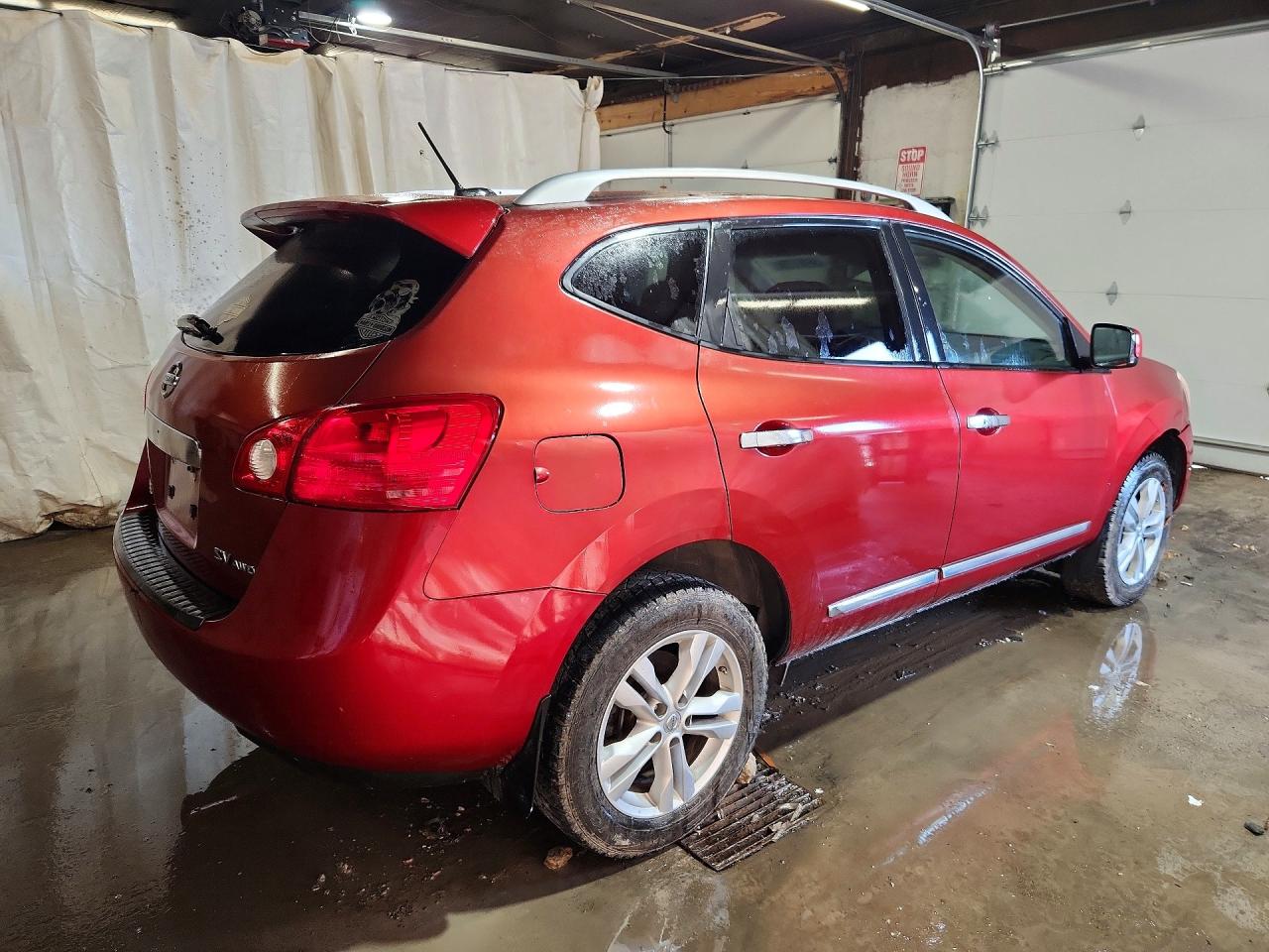 2013 Nissan Rogue S Red vin: JN8AS5MV6DW125447