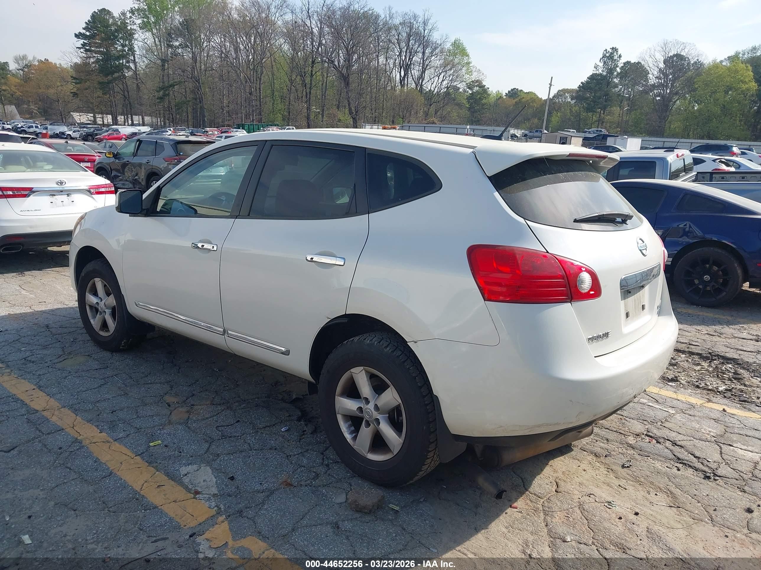 2013 Nissan Rogue S White vin: JN8AS5MV6DW150851