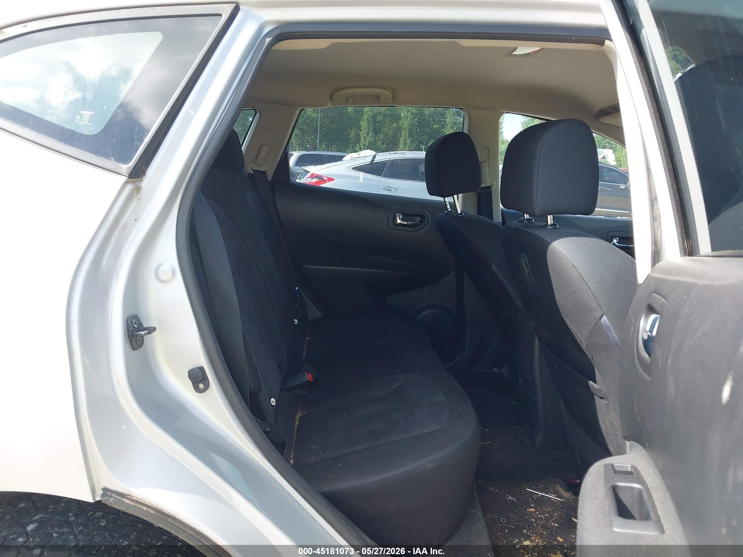 2013 Nissan Rogue S Silver vin: JN8AS5MV6DW151255