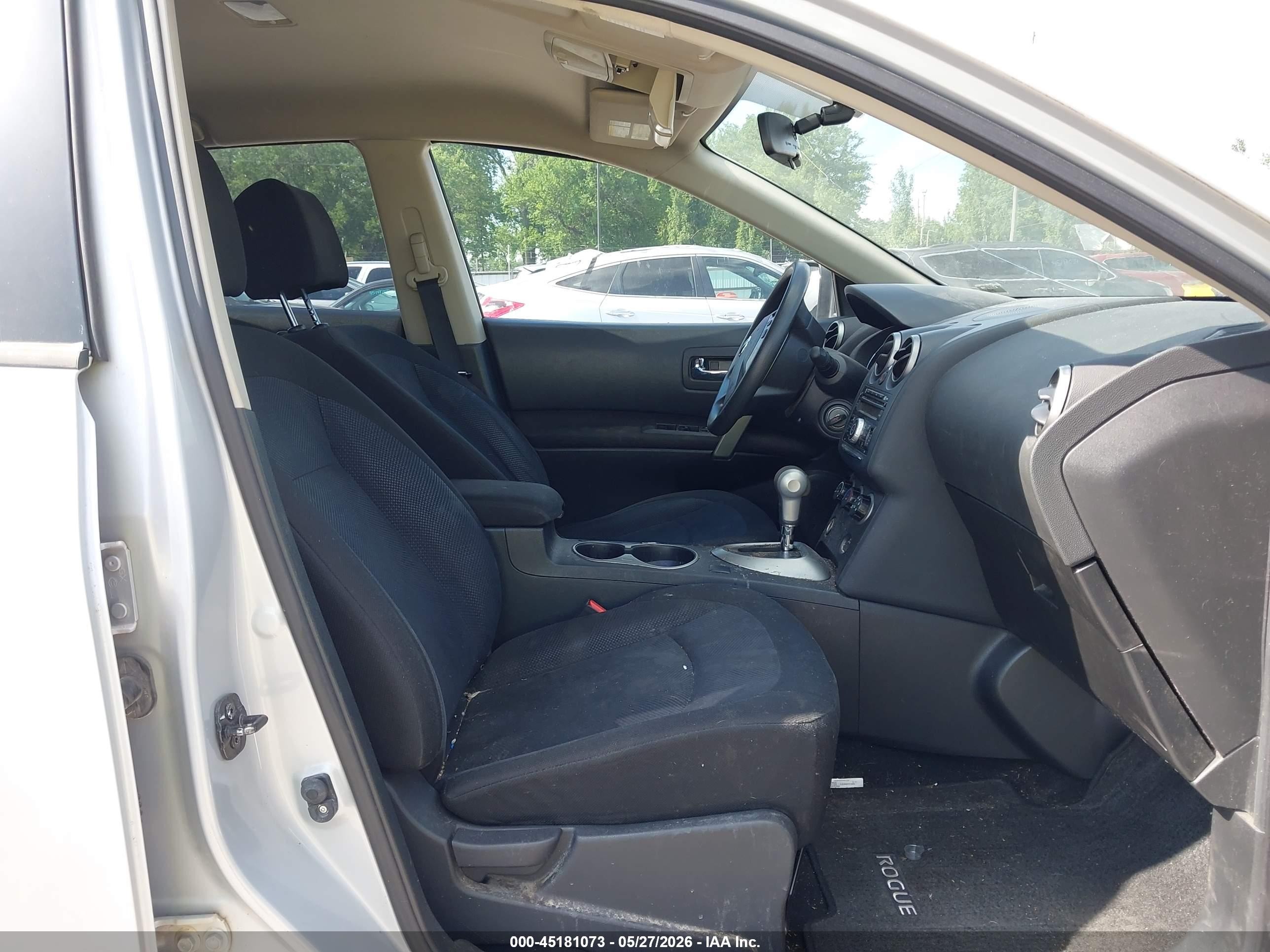 2013 Nissan Rogue S Silver vin: JN8AS5MV6DW151255