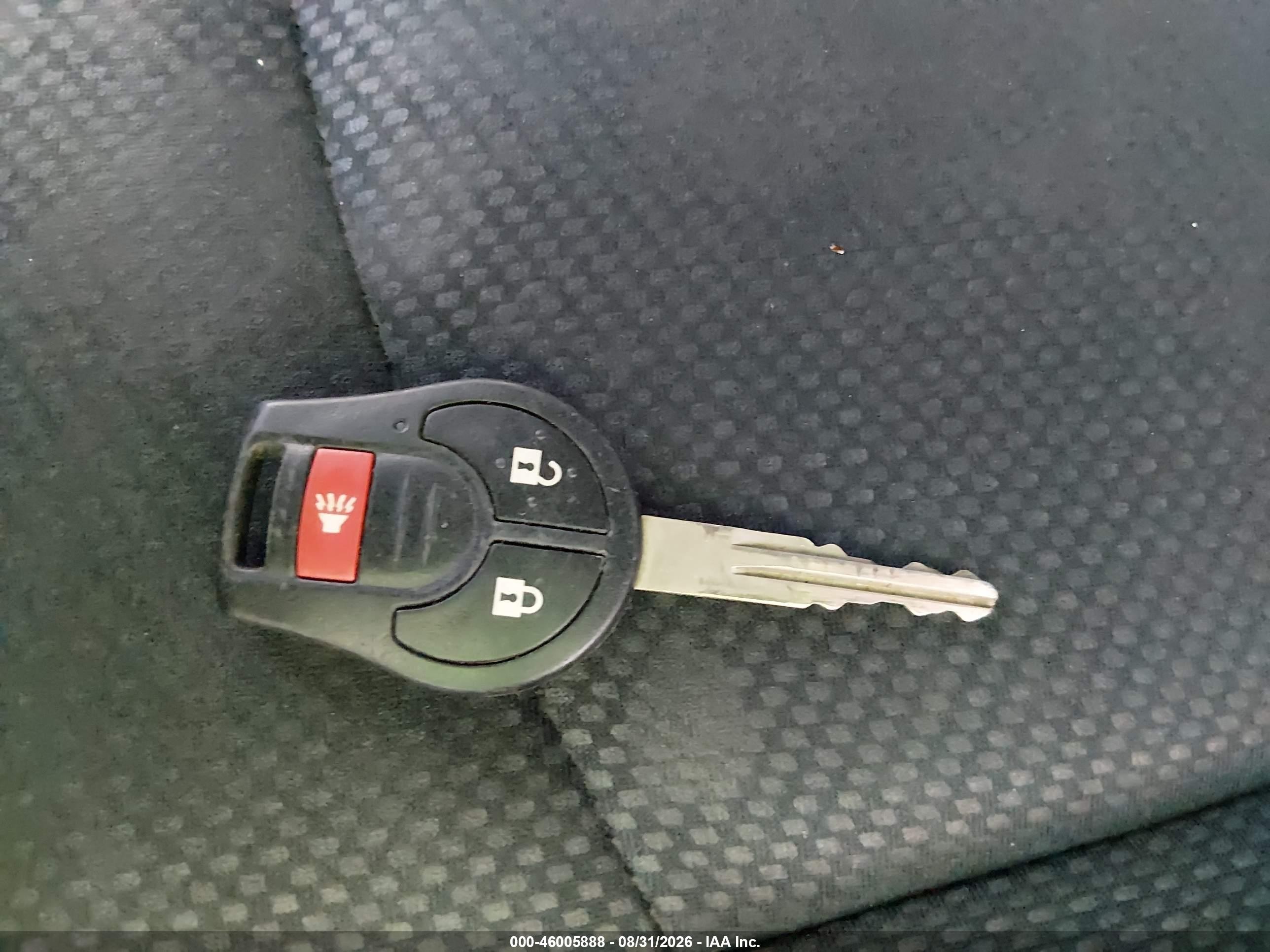 2013 Nissan Rogue S Серебряный vin: JN8AS5MV6DW151255