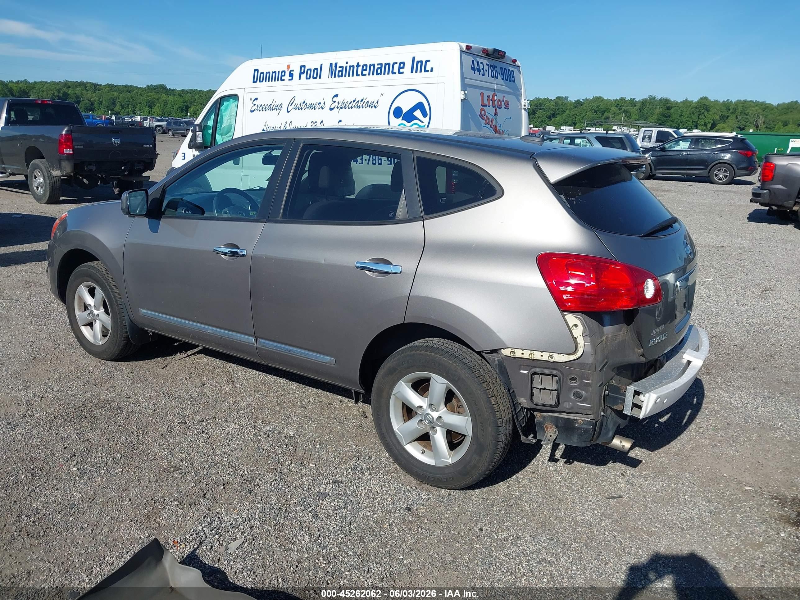 2013 Nissan Rogue S Серый vin: JN8AS5MV6DW600062