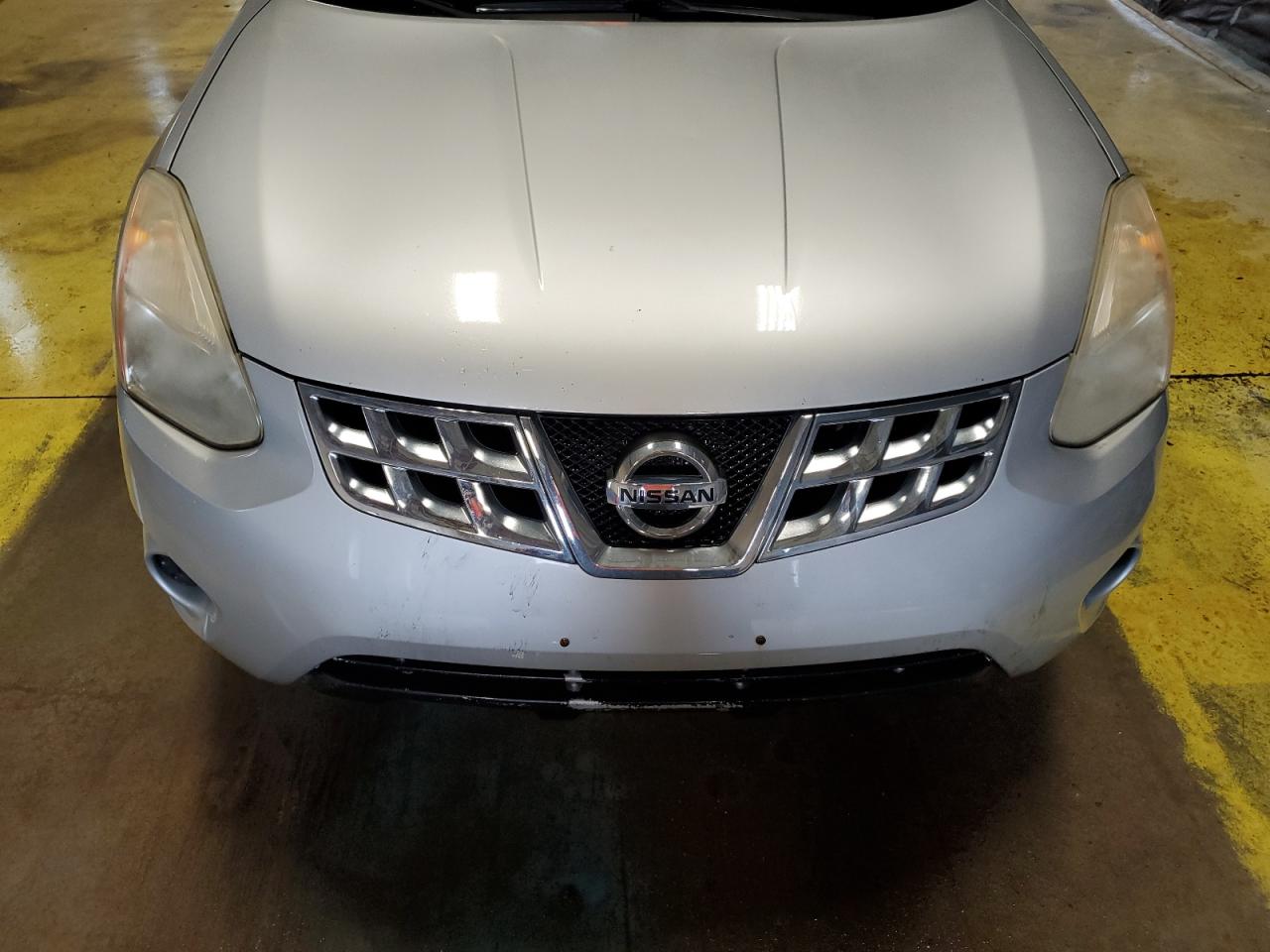 2013 Nissan Rogue S Silver vin: JN8AS5MV6DW621011 Damage: Left Head Lamp, Faded, Repair Required