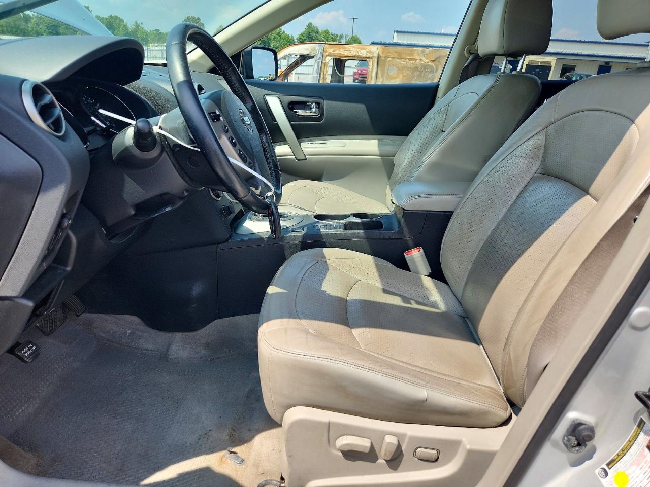 2013 Nissan Rogue S Silver vin: JN8AS5MV6DW625172