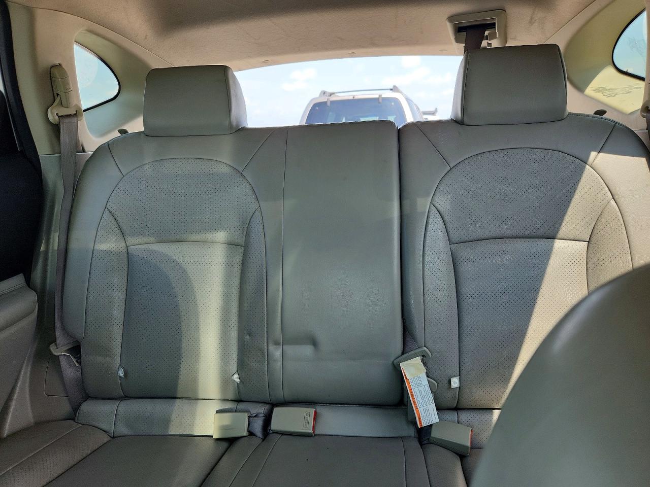 2013 Nissan Rogue S Silver vin: JN8AS5MV6DW625172