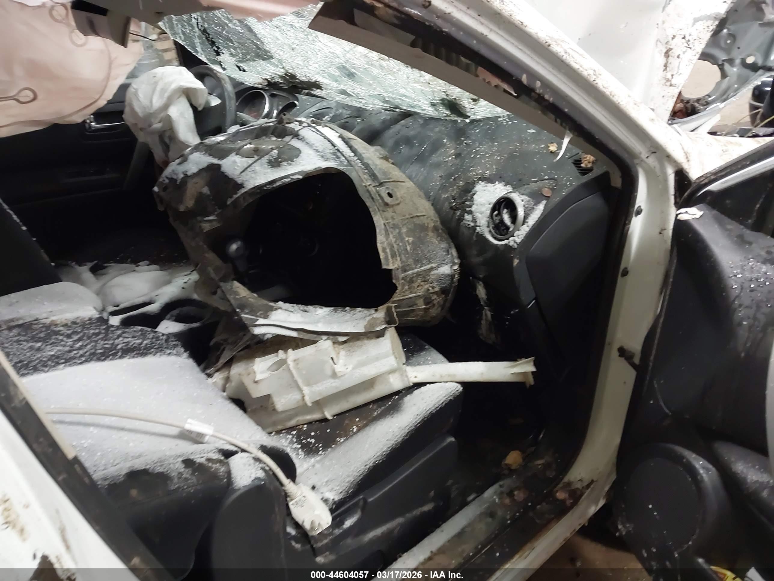 2013 Nissan Rogue Sv Белый vin: JN8AS5MV6DW651531