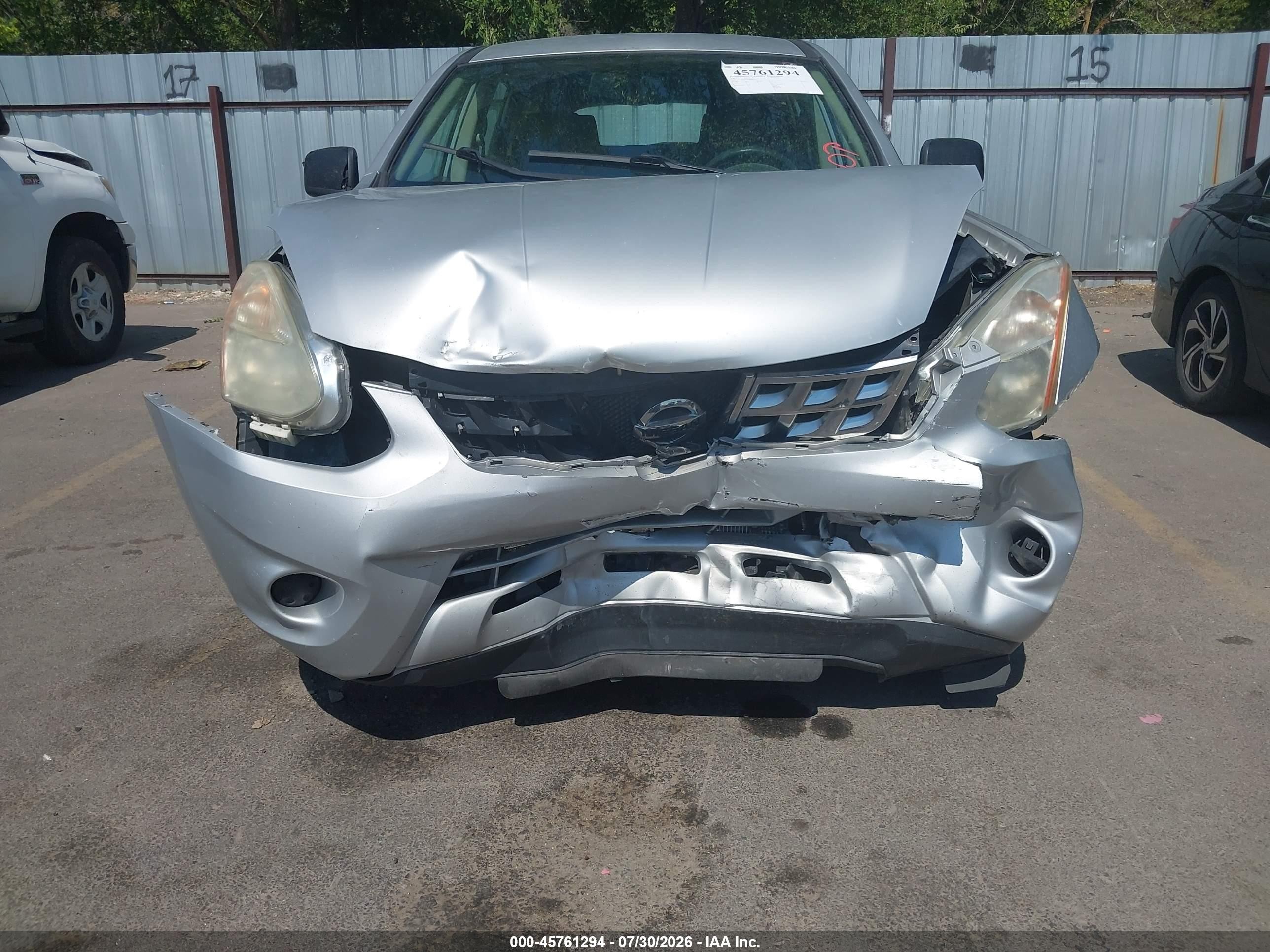 2013 Nissan Rogue S Silver vin: JN8AS5MV6DW660651