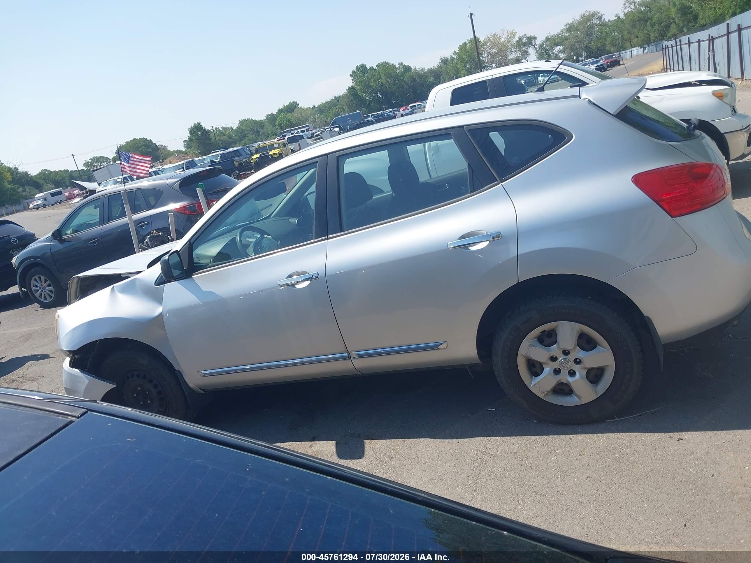 2013 Nissan Rogue S Silver vin: JN8AS5MV6DW660651