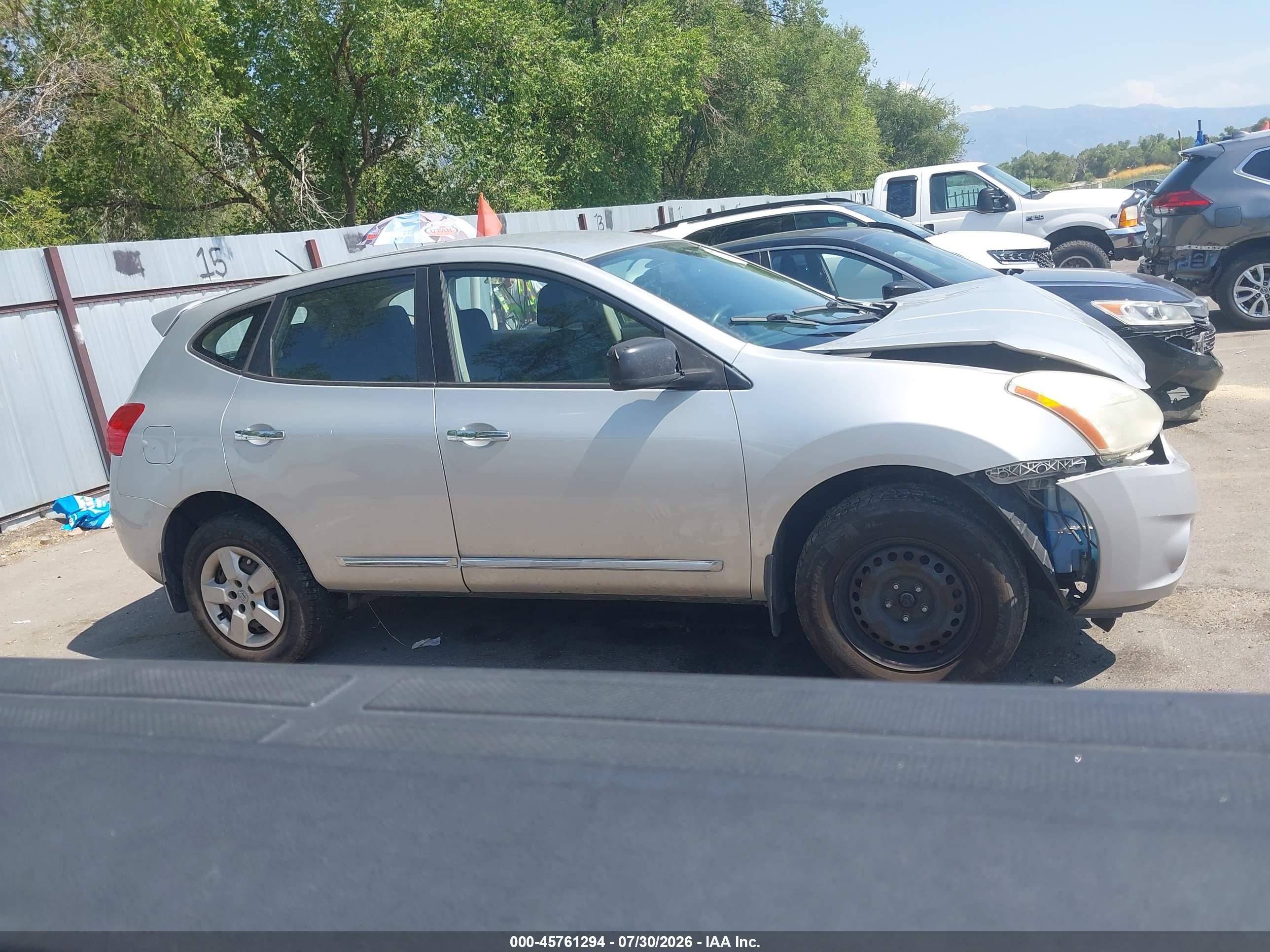2013 Nissan Rogue S Silver vin: JN8AS5MV6DW660651