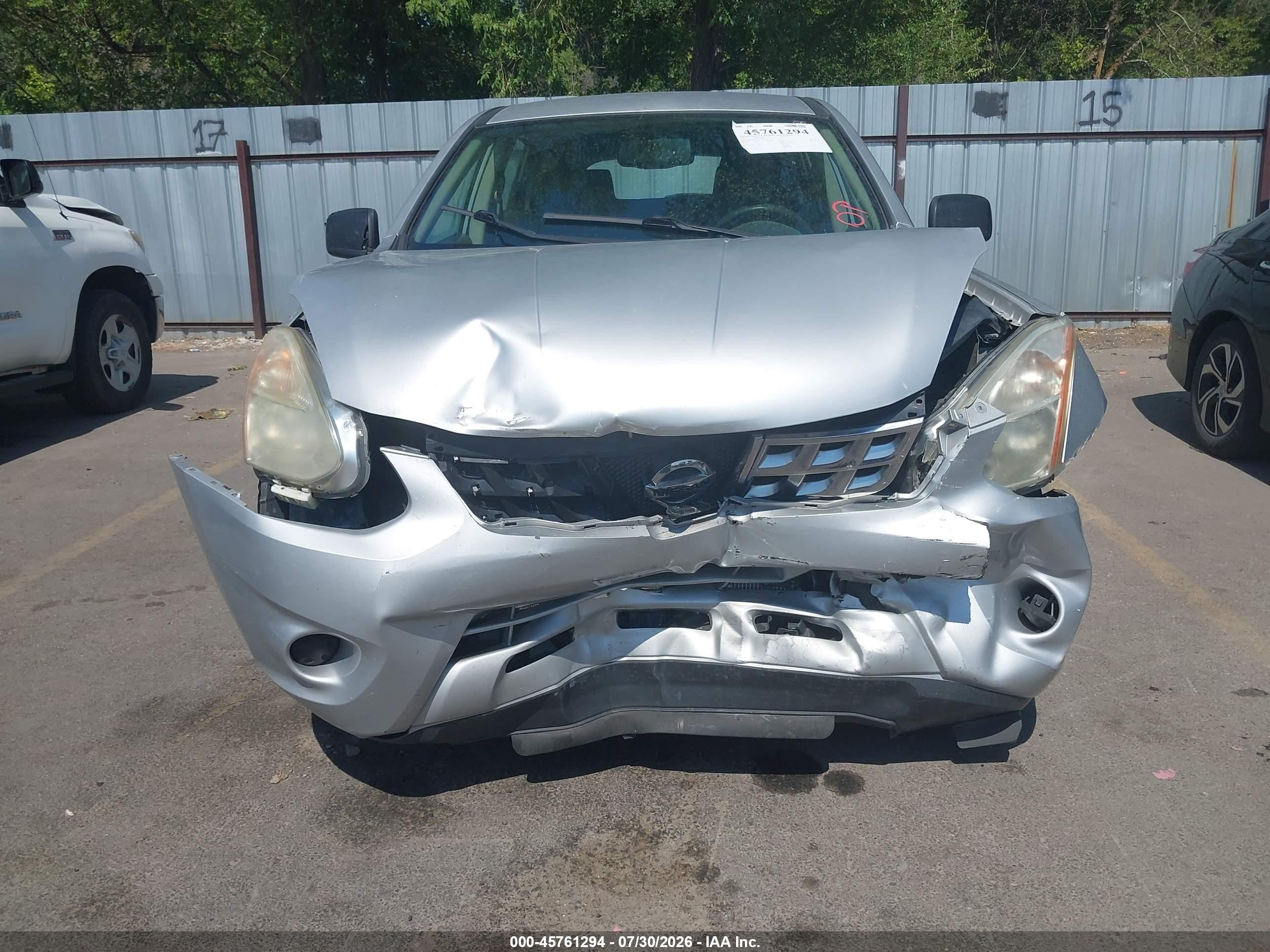 2013 Nissan Rogue S Silver vin: JN8AS5MV6DW660651