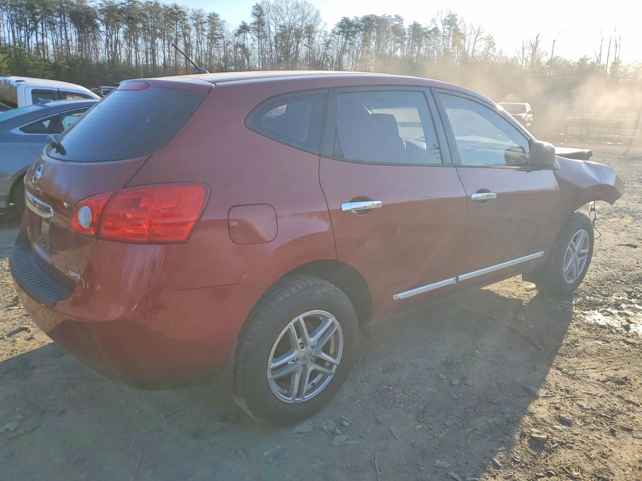 2014 Nissan Rogue Select S Red vin: JN8AS5MV6EW706352