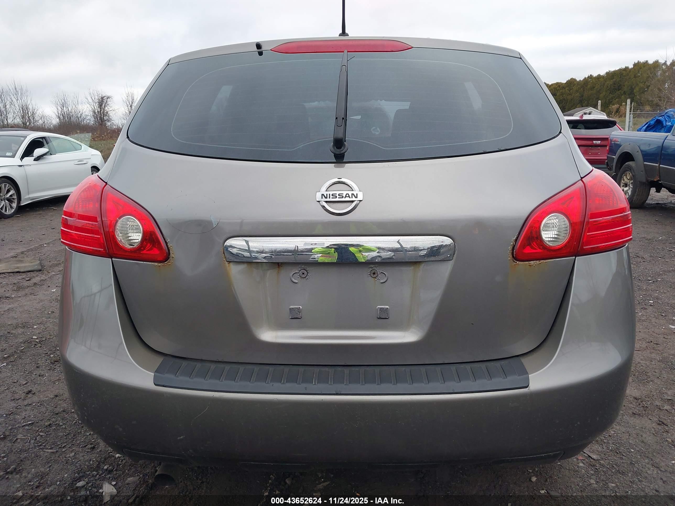2014 Nissan Rogue Select S Champagne vin: JN8AS5MV6EW713253