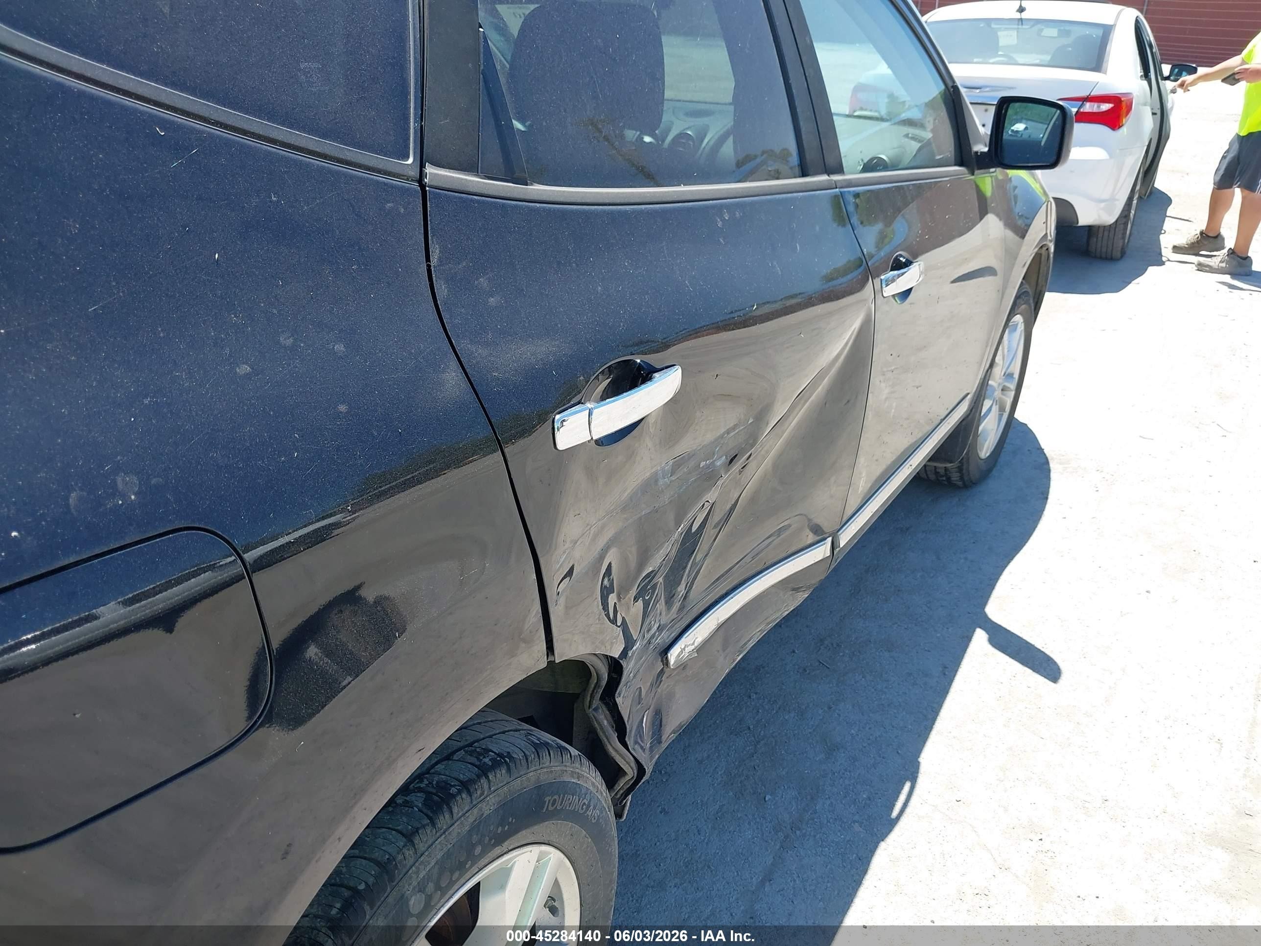 2015 Nissan Rogue Select S Черный vin: JN8AS5MV6FW768559
