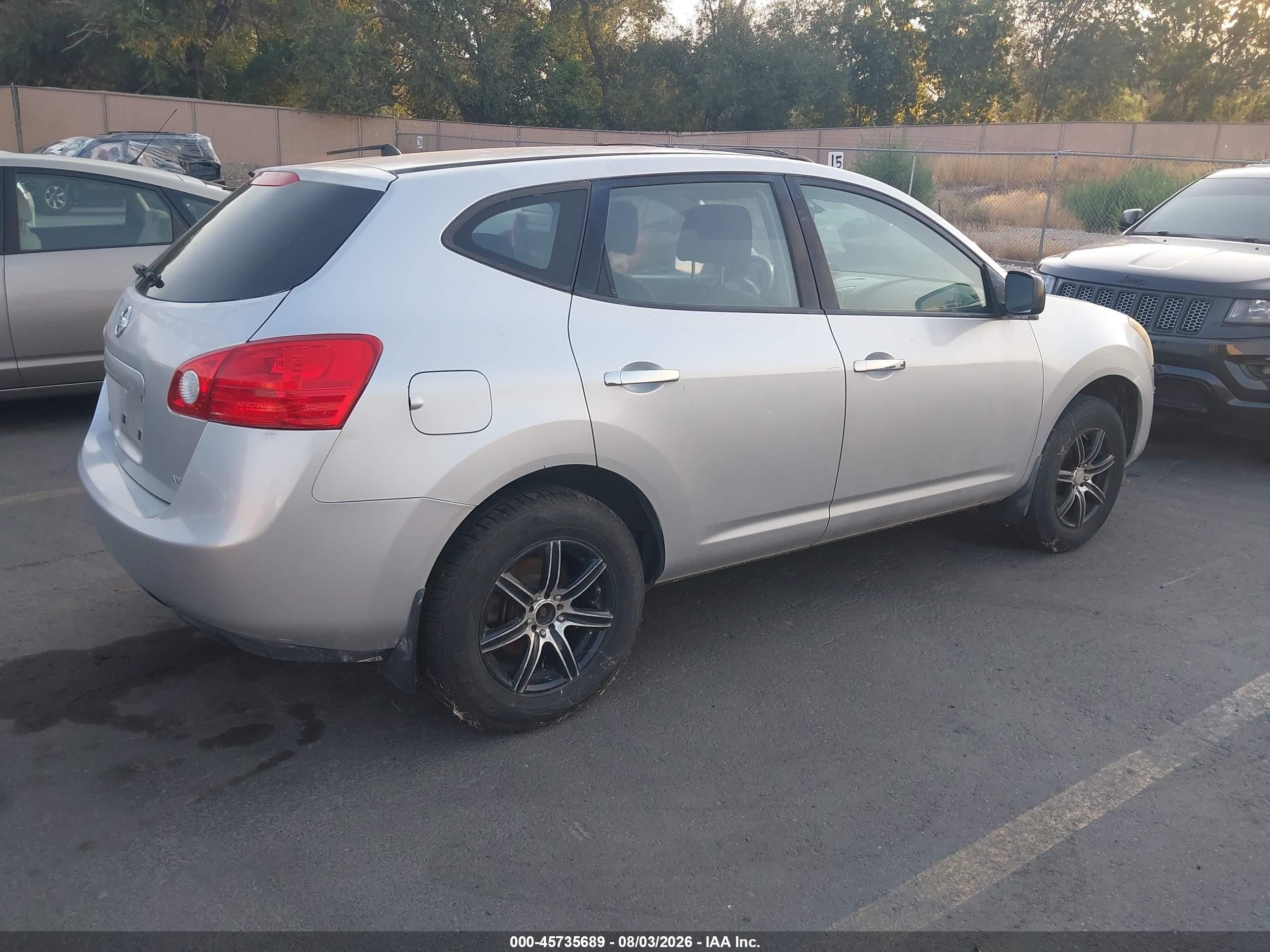 2010 Nissan Rogue S Silver vin: JN8AS5MV7AW113240