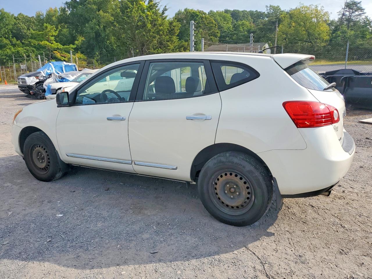 2011 Nissan Rogue S White vin: JN8AS5MV7BW305792