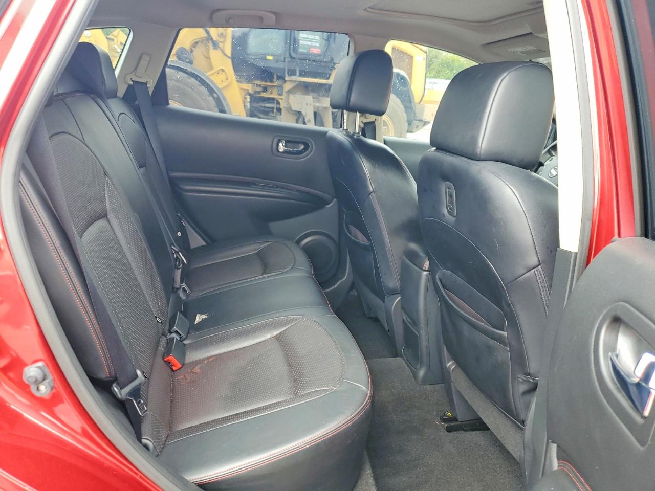 2011 Nissan Rogue S Red vin: JN8AS5MV7BW307994
