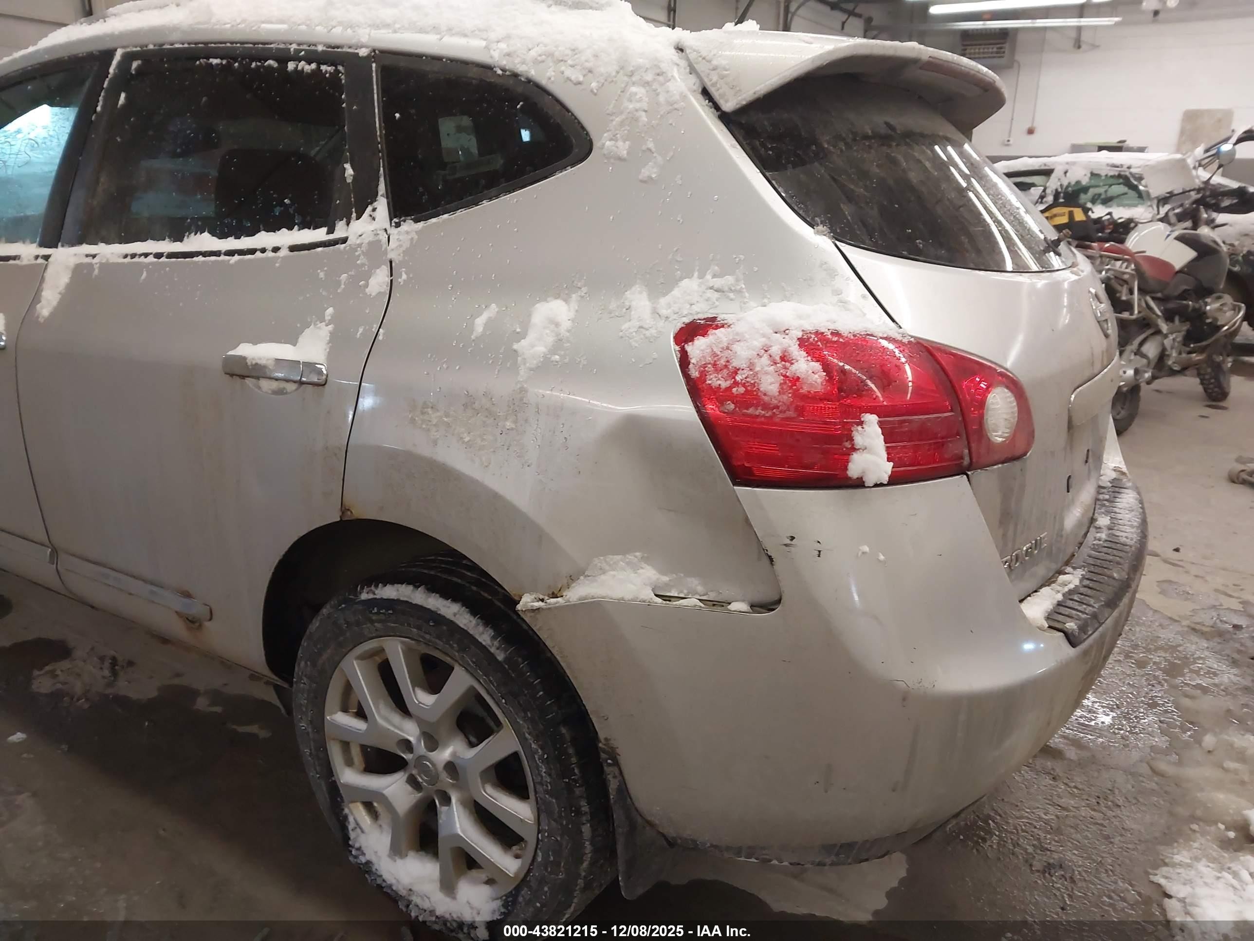 2011 Nissan Rogue Sv Silver vin: JN8AS5MV7BW661398