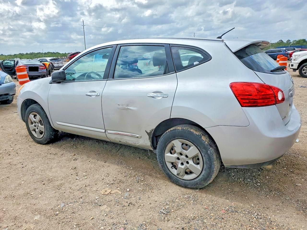 2011 Nissan Rogue S White vin: JN8AS5MV7BW679934