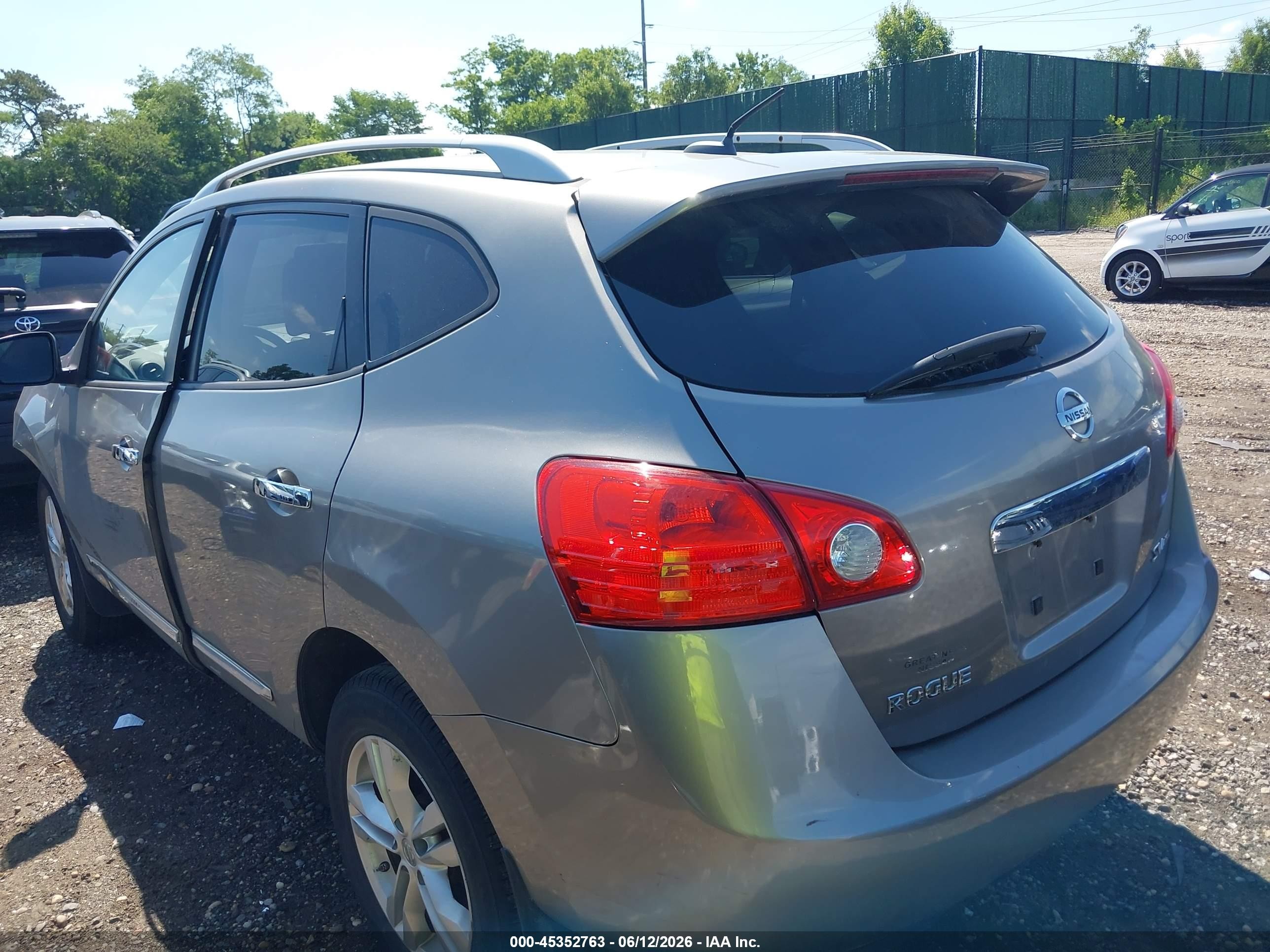 2012 Nissan Rogue Sv Серый vin: JN8AS5MV7CW352595