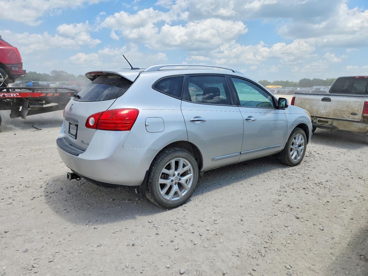 2012 Nissan Rogue S Silver vin: JN8AS5MV7CW356856