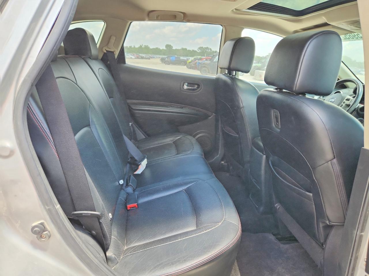 2012 Nissan Rogue S Silver vin: JN8AS5MV7CW356856