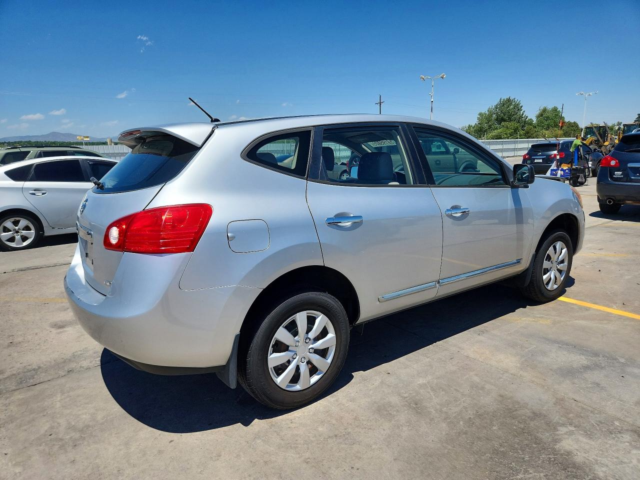2012 Nissan Rogue S Silver vin: JN8AS5MV7CW360549