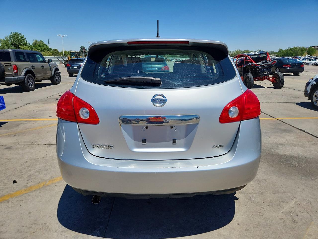 2012 Nissan Rogue S Silver vin: JN8AS5MV7CW360549