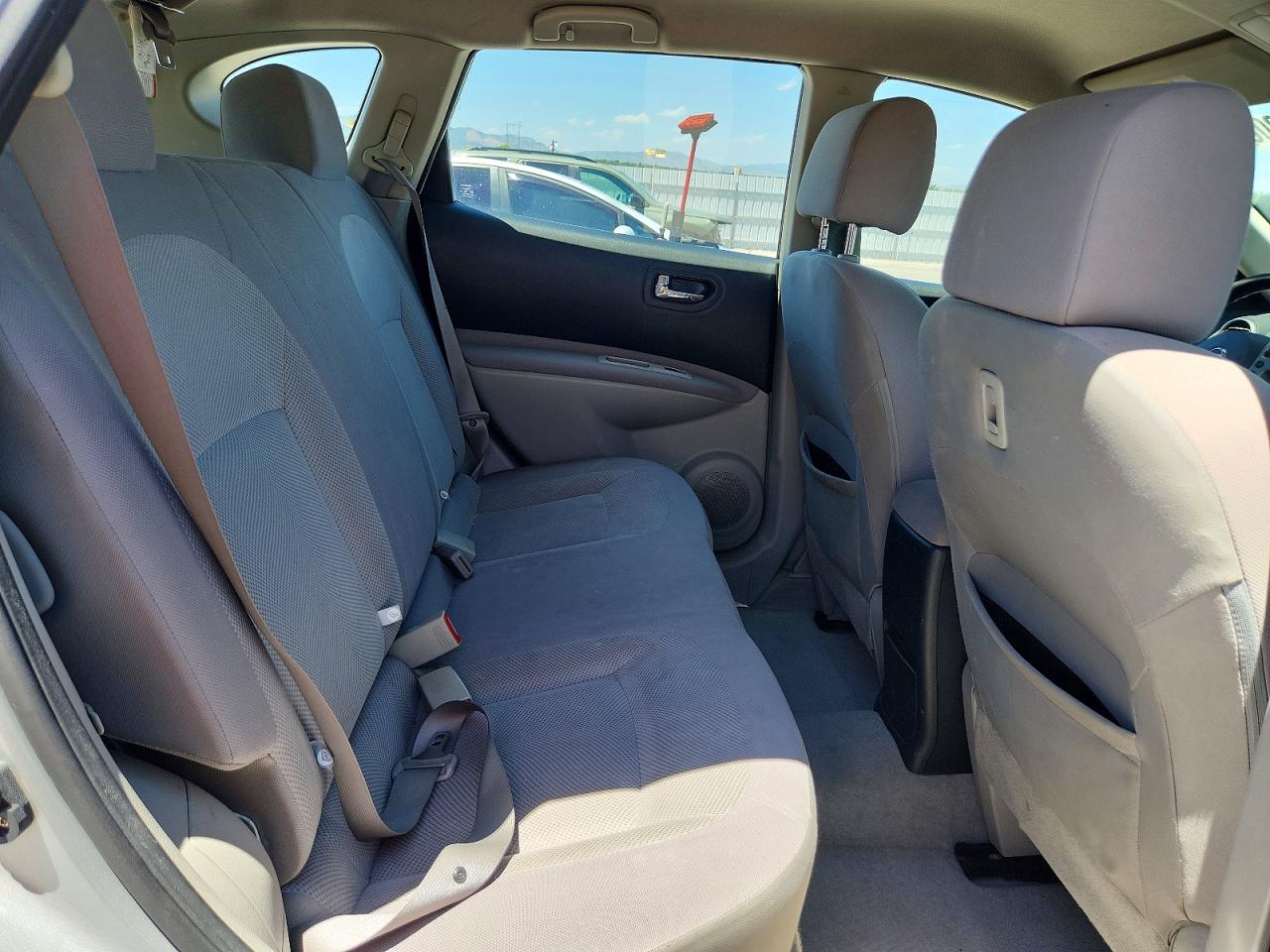 2012 Nissan Rogue S Silver vin: JN8AS5MV7CW360549