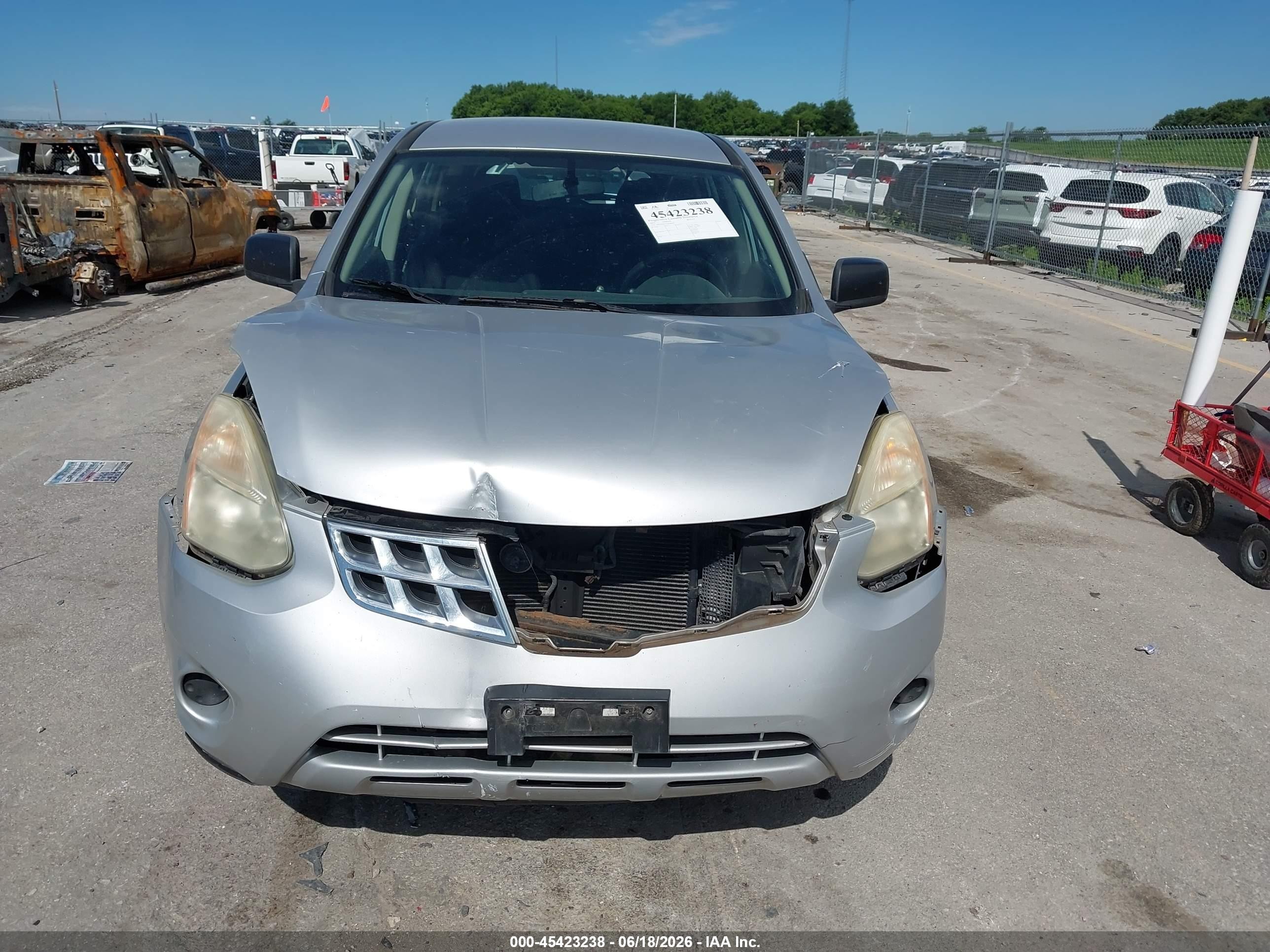 2012 Nissan Rogue S Silver vin: JN8AS5MV7CW388609