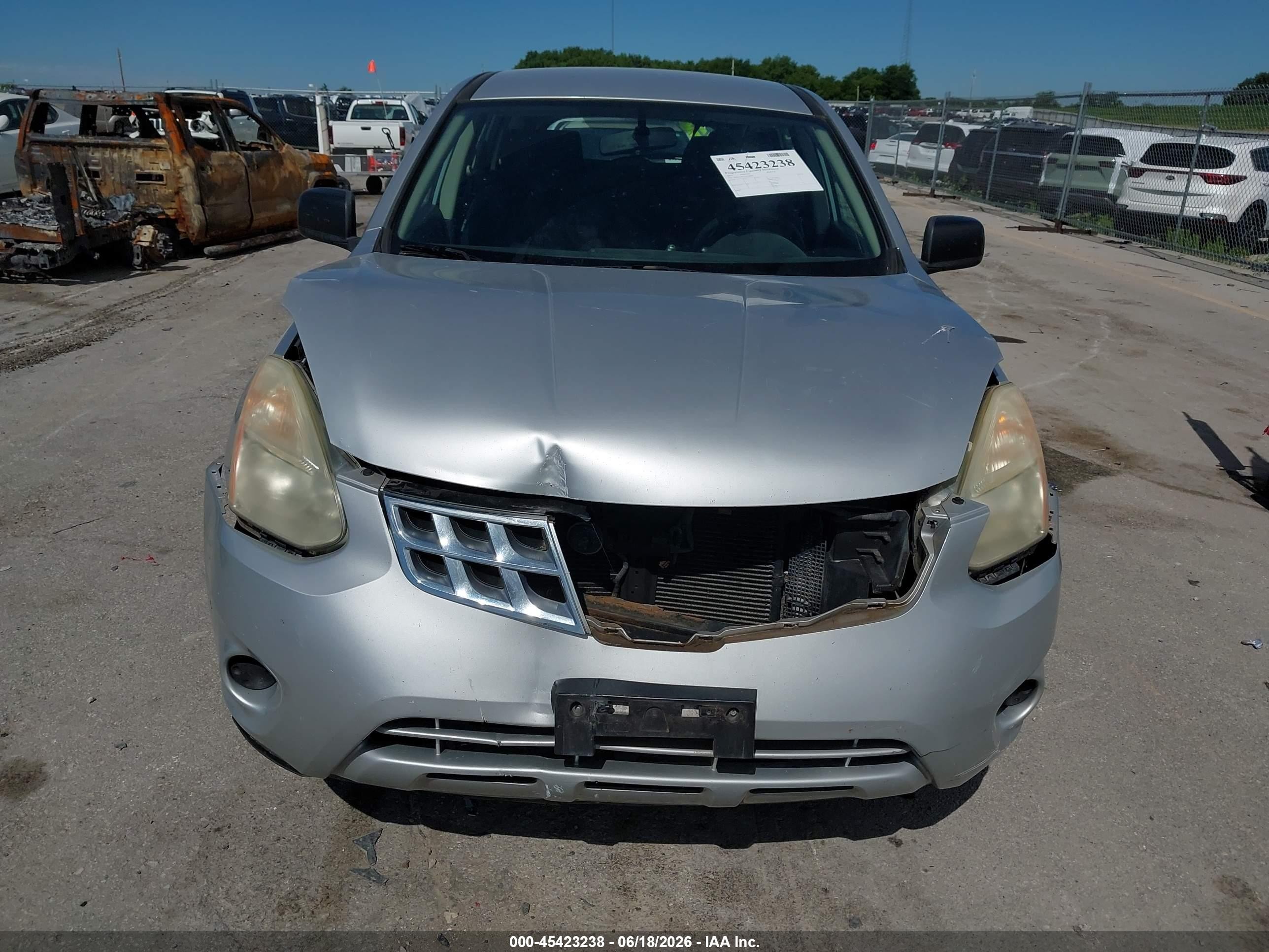 2012 Nissan Rogue S Silver vin: JN8AS5MV7CW388609