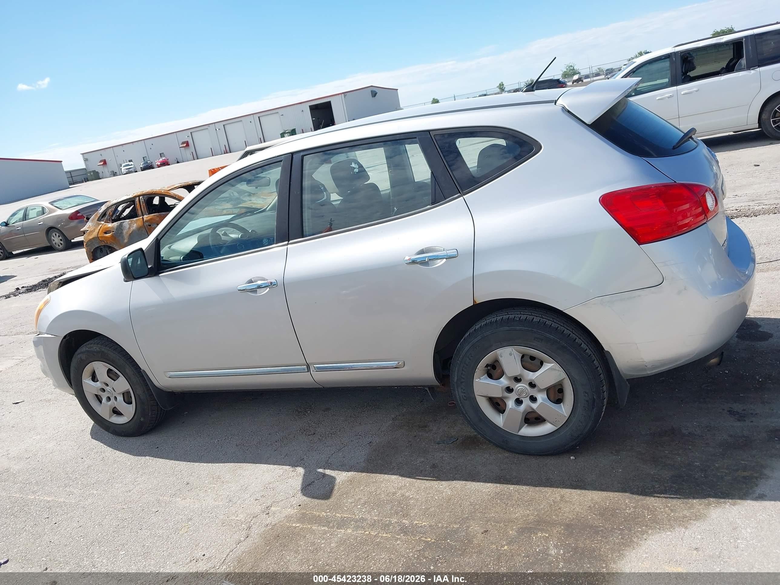 2012 Nissan Rogue S Silver vin: JN8AS5MV7CW388609