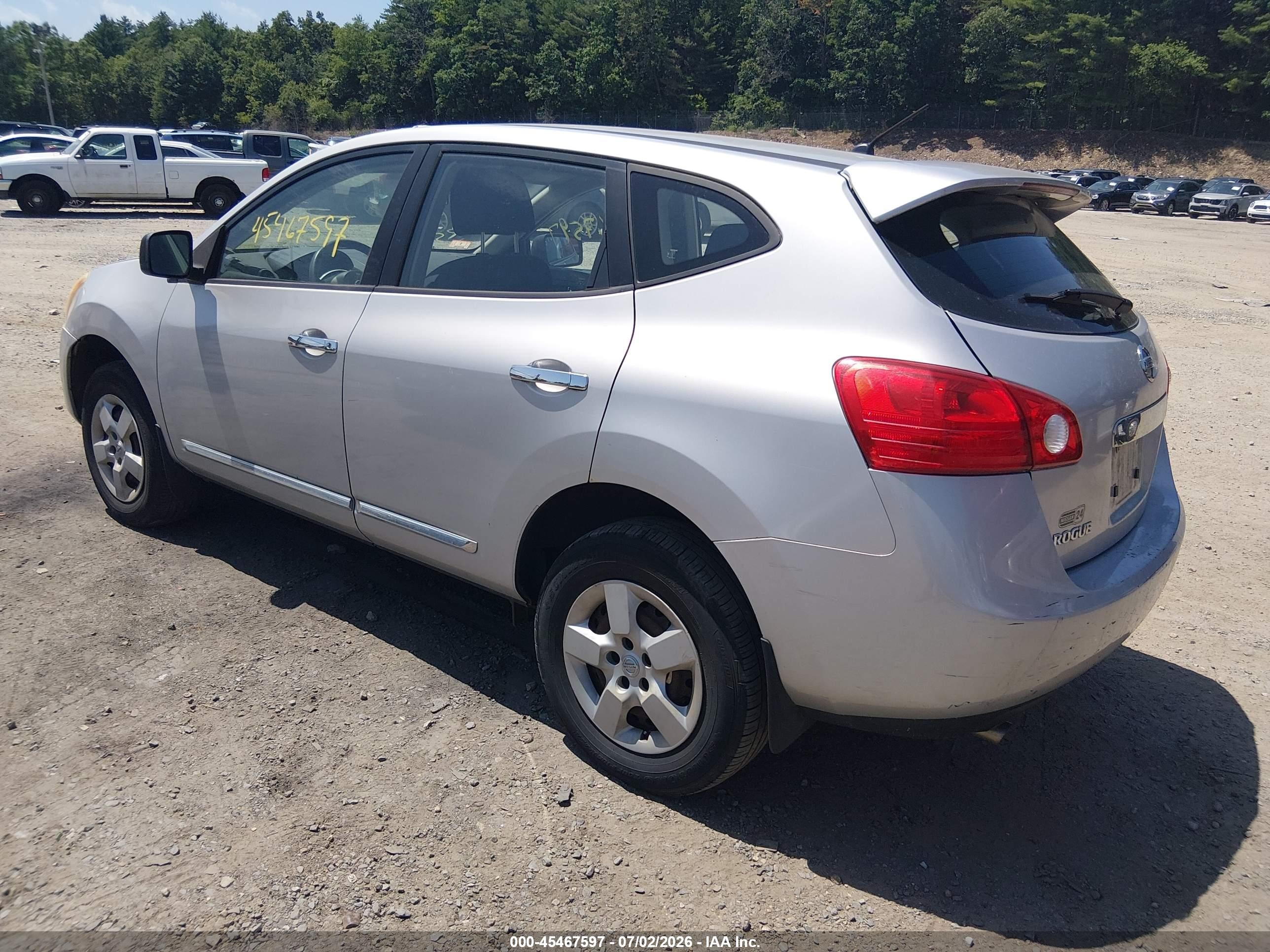 2012 Nissan Rogue S Silver vin: JN8AS5MV7CW393776