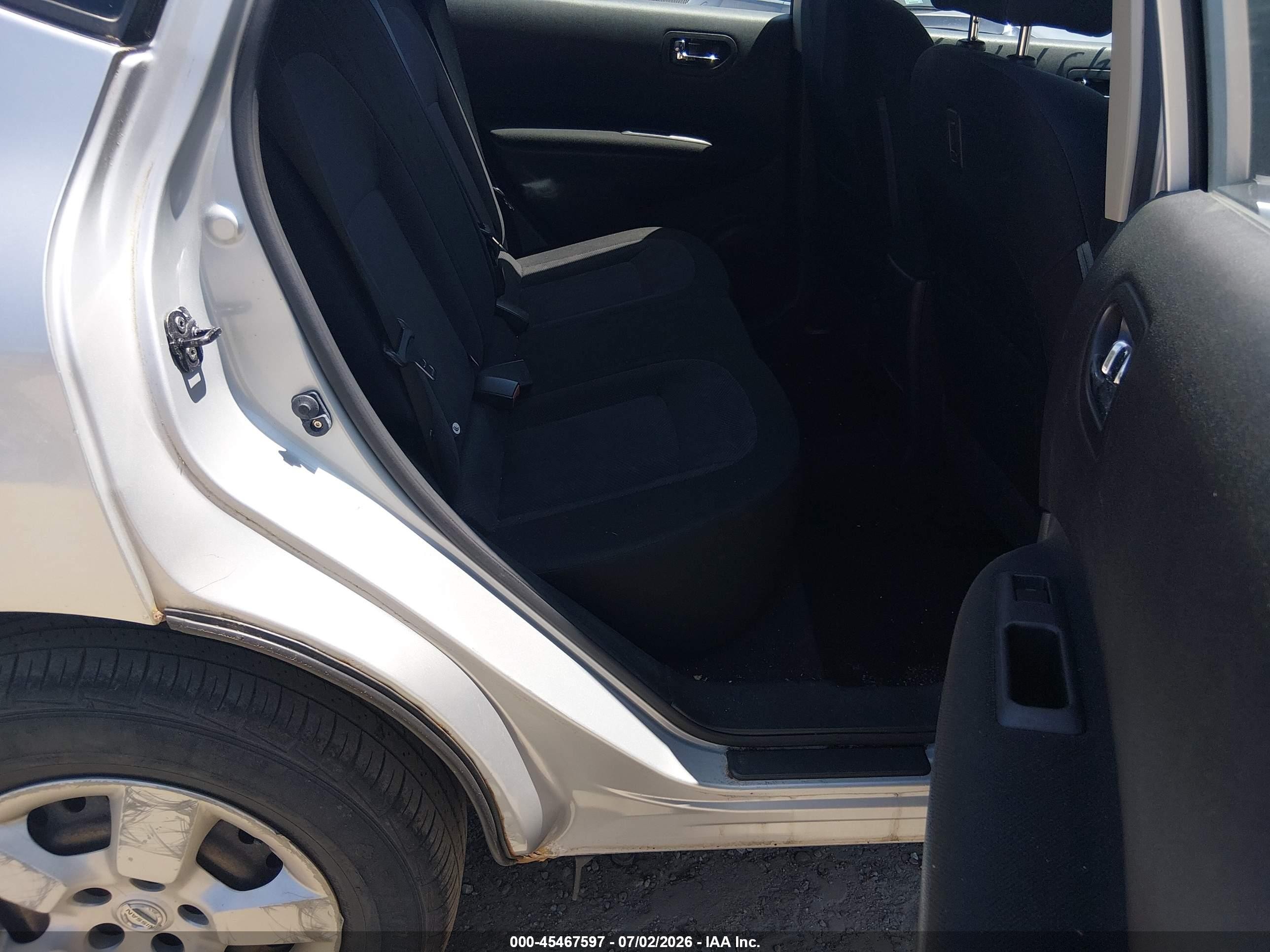 2012 Nissan Rogue S Silver vin: JN8AS5MV7CW393776