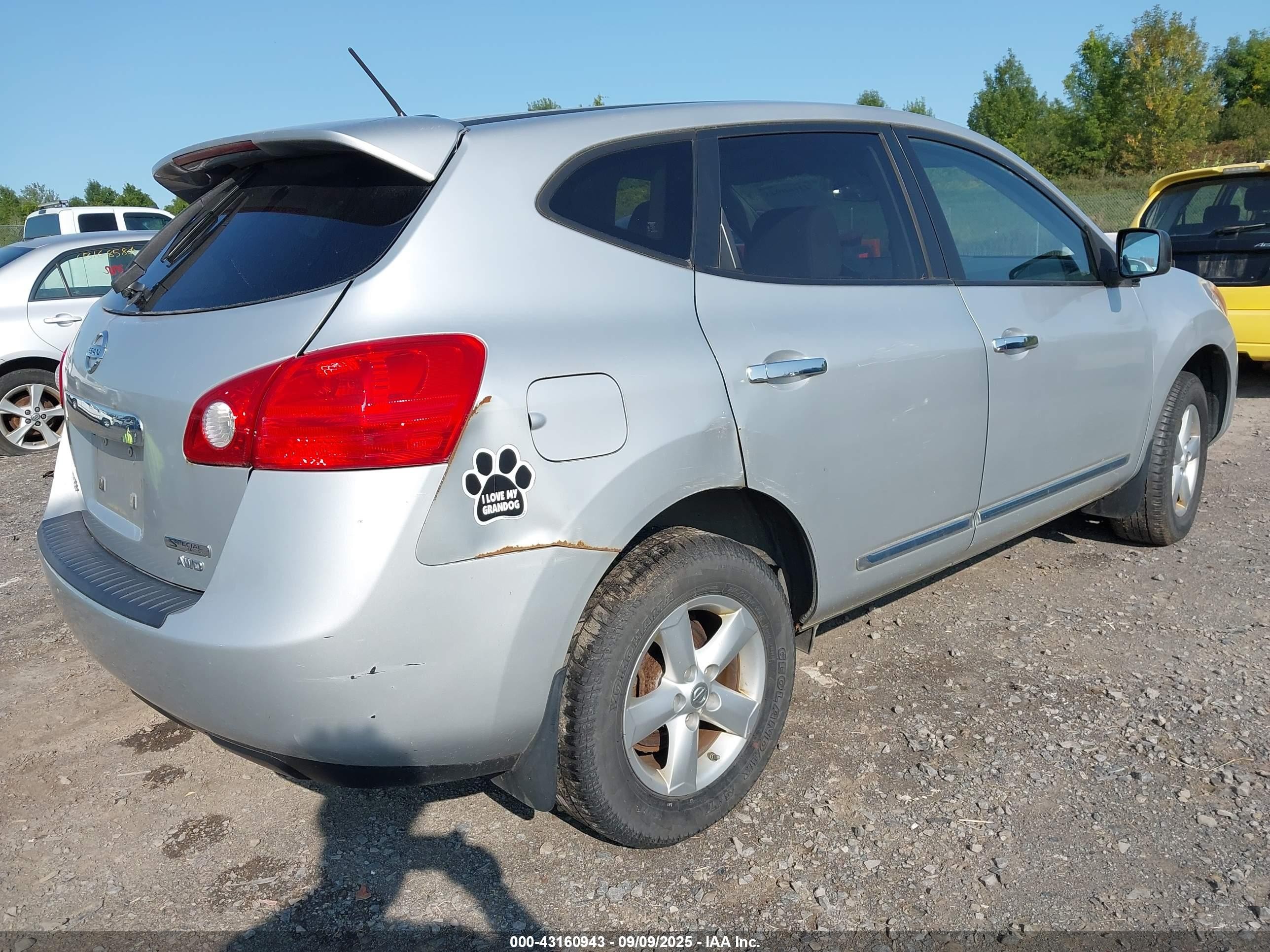 2012 Nissan Rogue S Silver vin: JN8AS5MV7CW401536