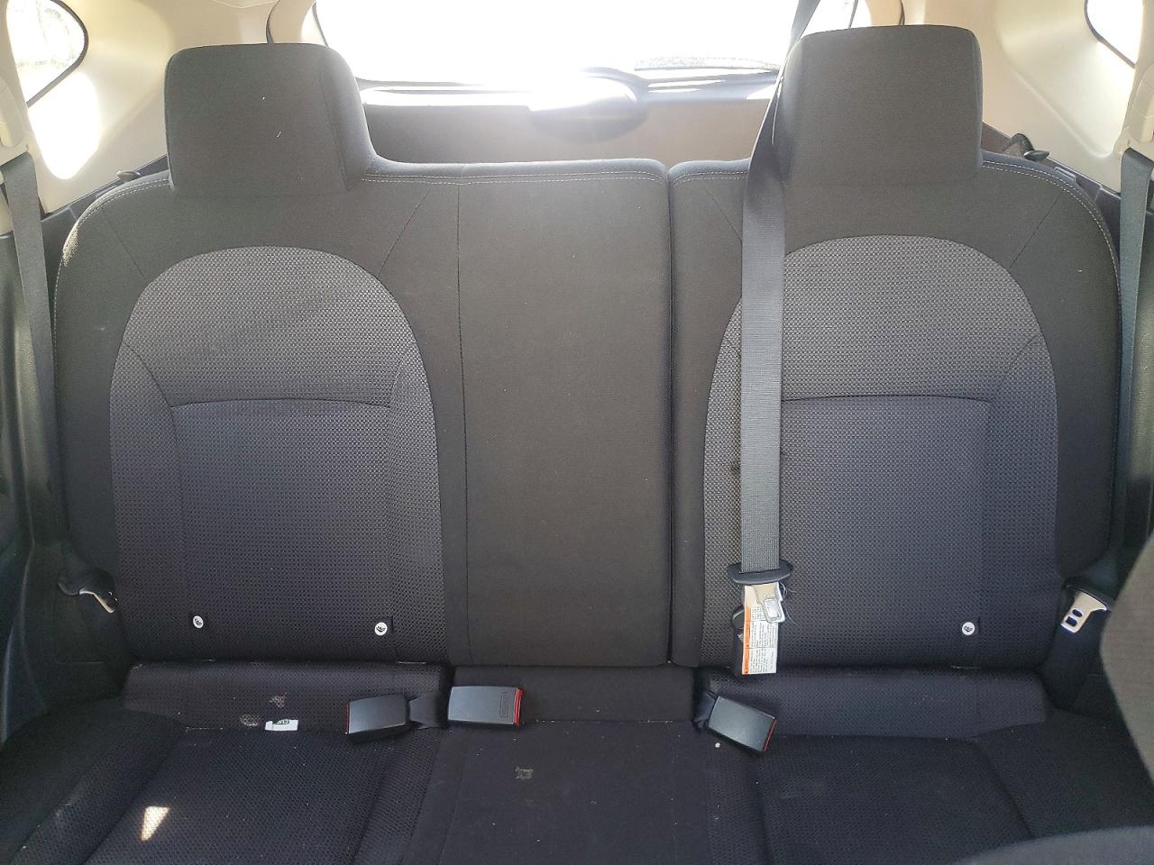 2012 Nissan Rogue S White vin: JN8AS5MV7CW405702