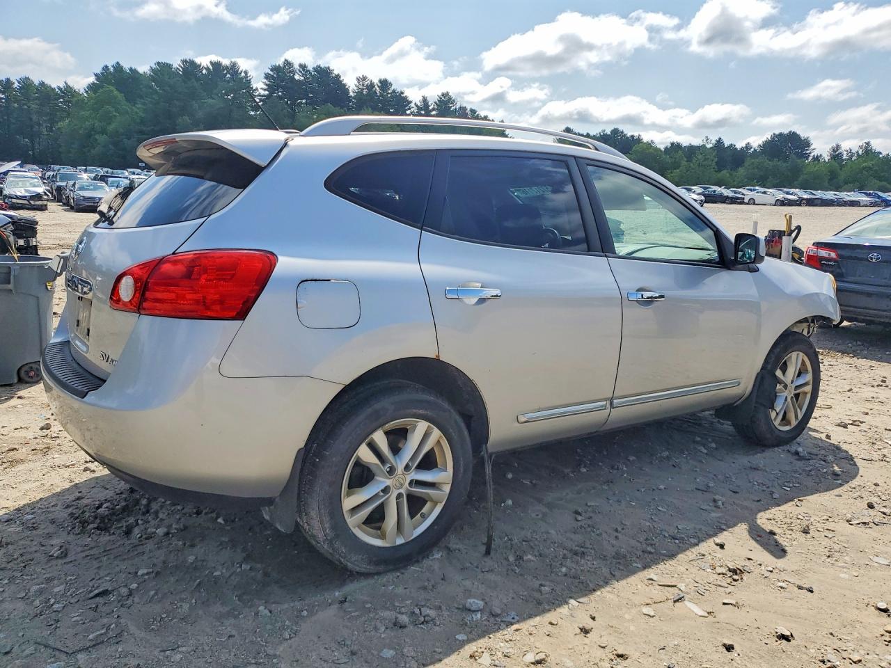 2012 Nissan Rogue S Silver vin: JN8AS5MV7CW713615
