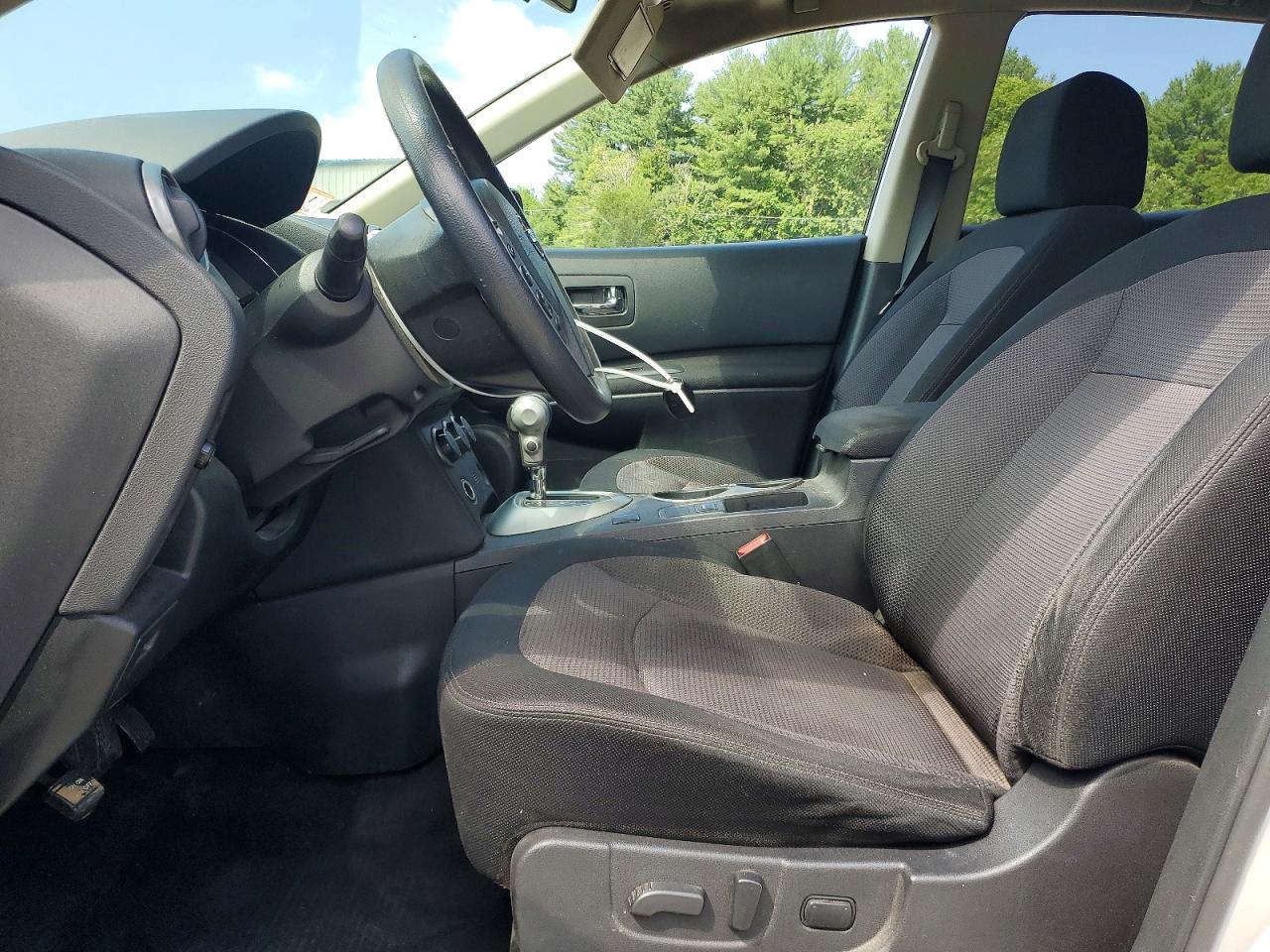 2012 Nissan Rogue S Silver vin: JN8AS5MV7CW713615