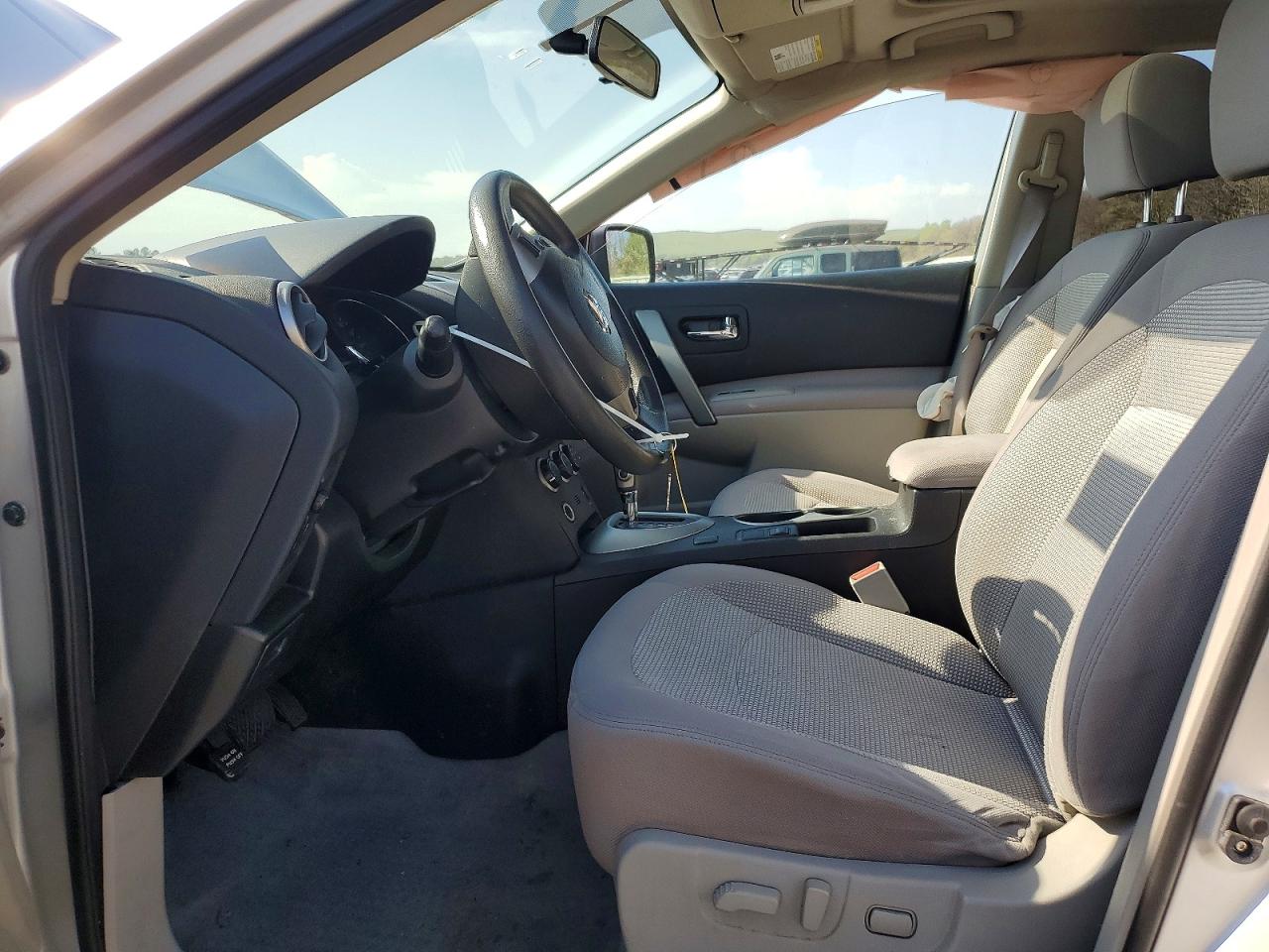 2012 Nissan Rogue S Silver vin: JN8AS5MV7CW718409